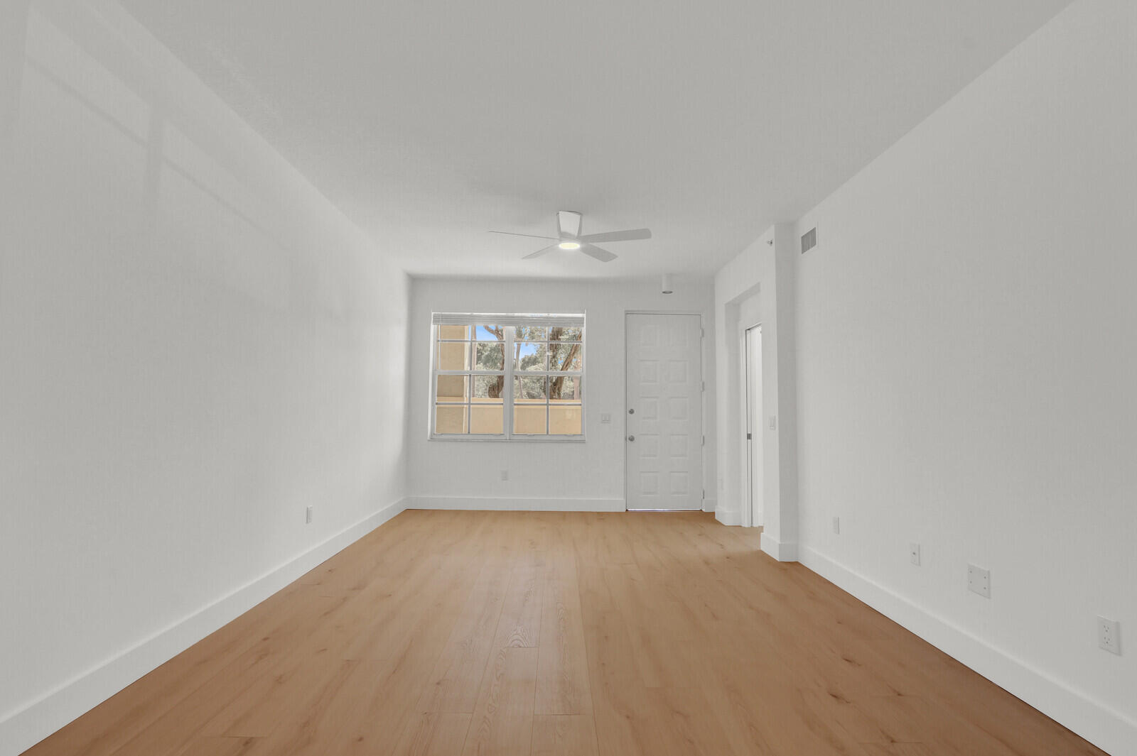 VILLAGE AT ABACOA CONDO - Residential Lease