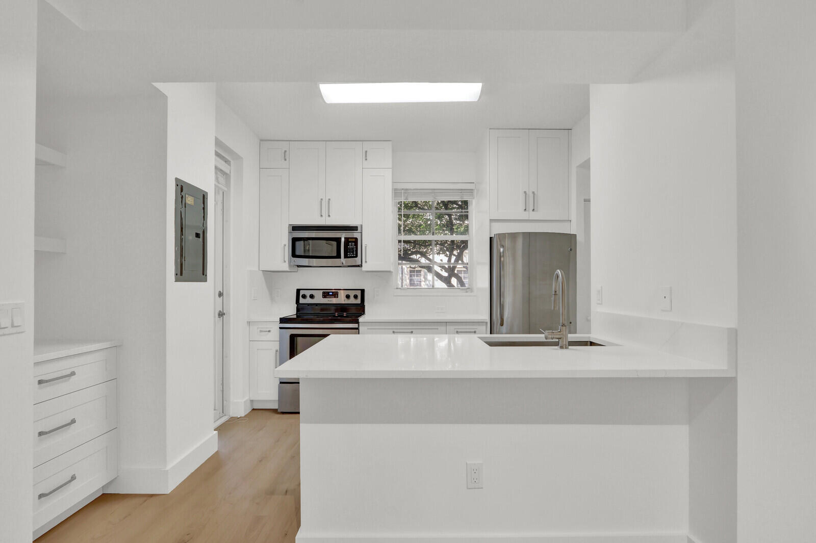 VILLAGE AT ABACOA CONDO - Residential Lease