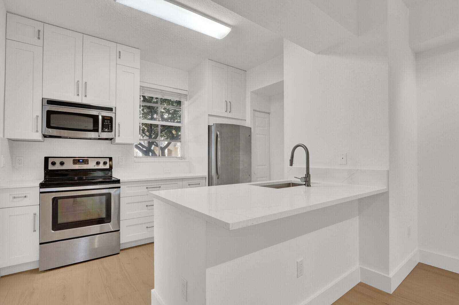 VILLAGE AT ABACOA CONDO - Residential Lease