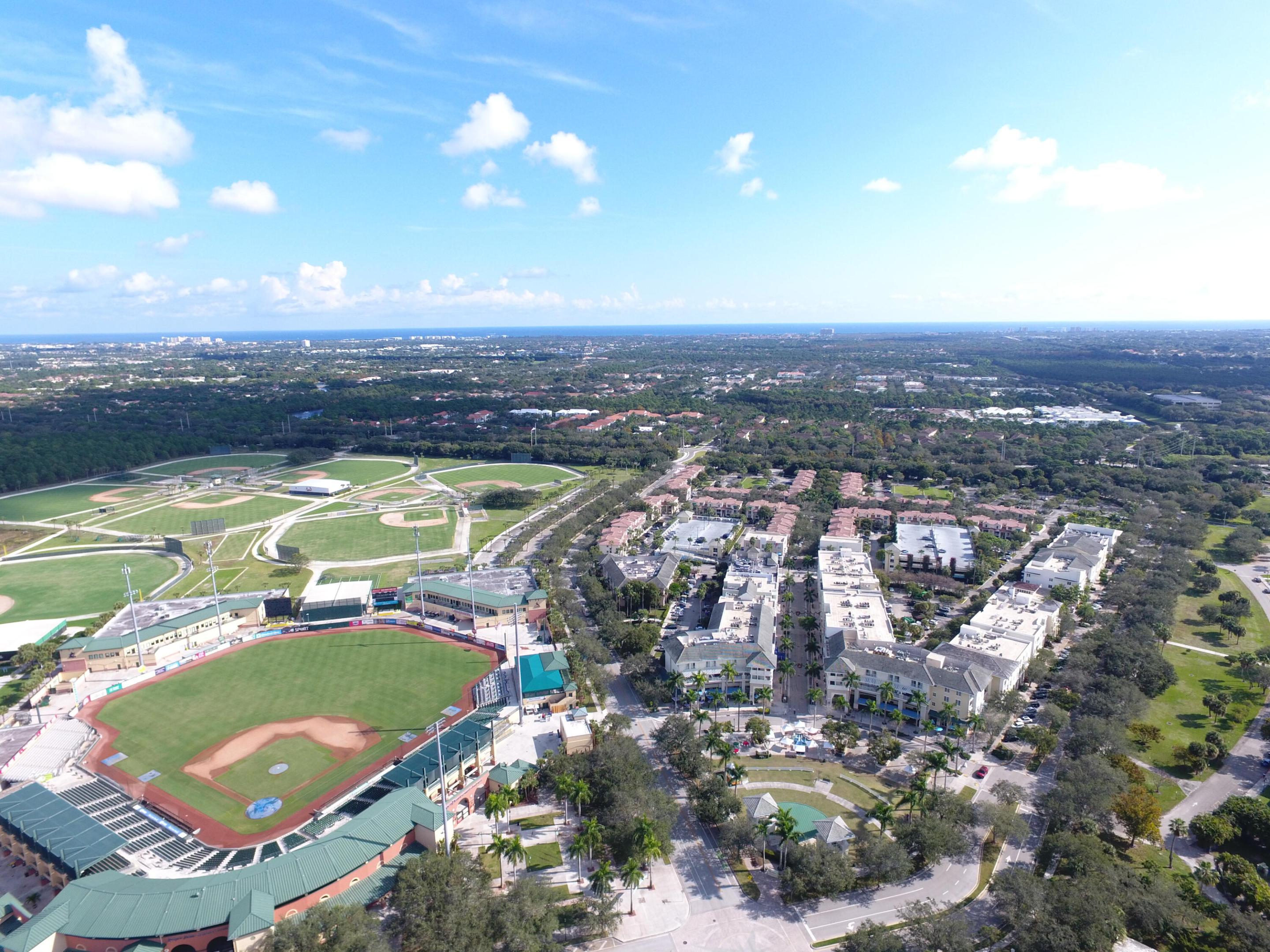 VILLAGE AT ABACOA CONDO - Residential Lease