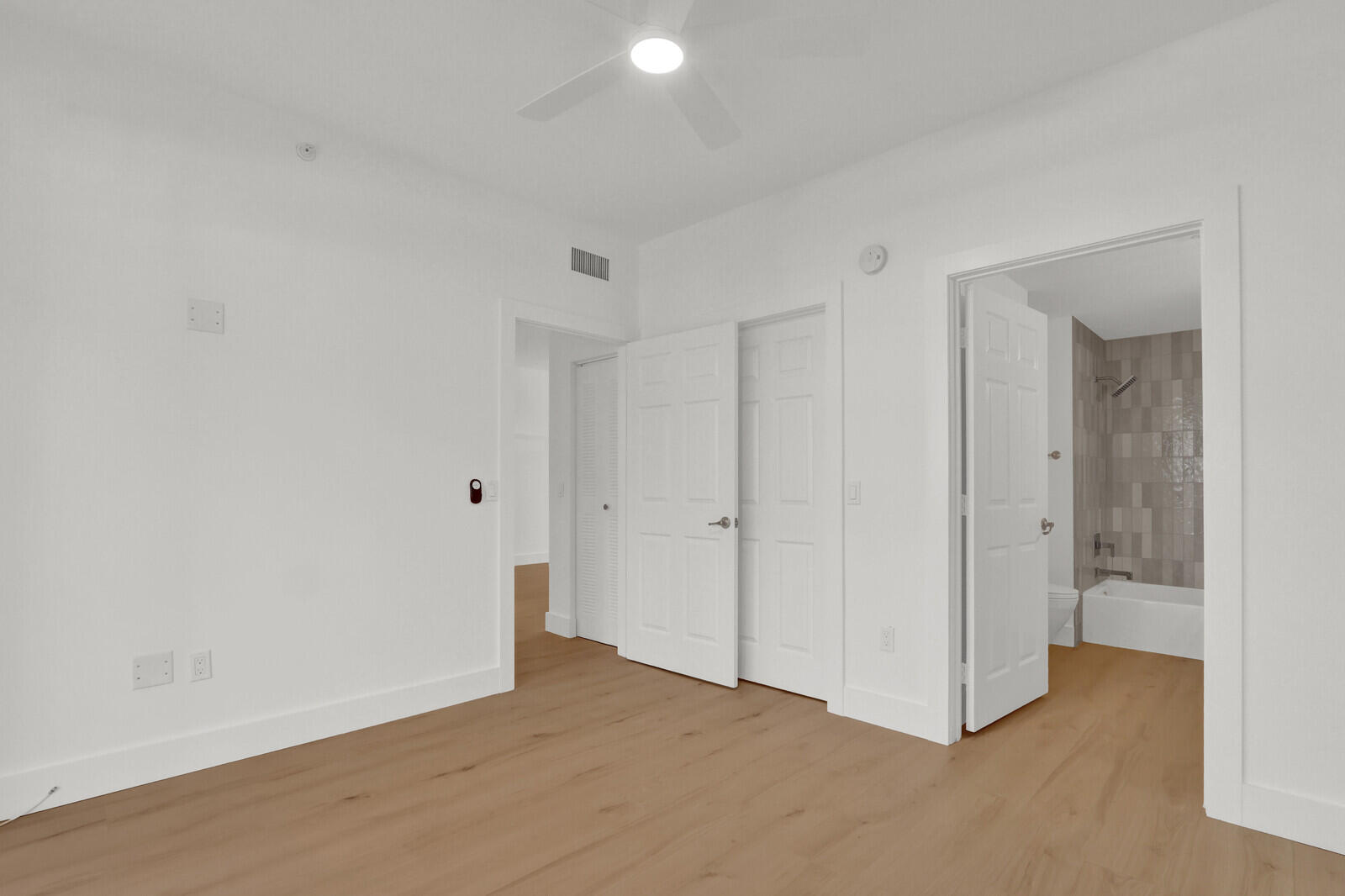 VILLAGE AT ABACOA CONDO - Residential Lease