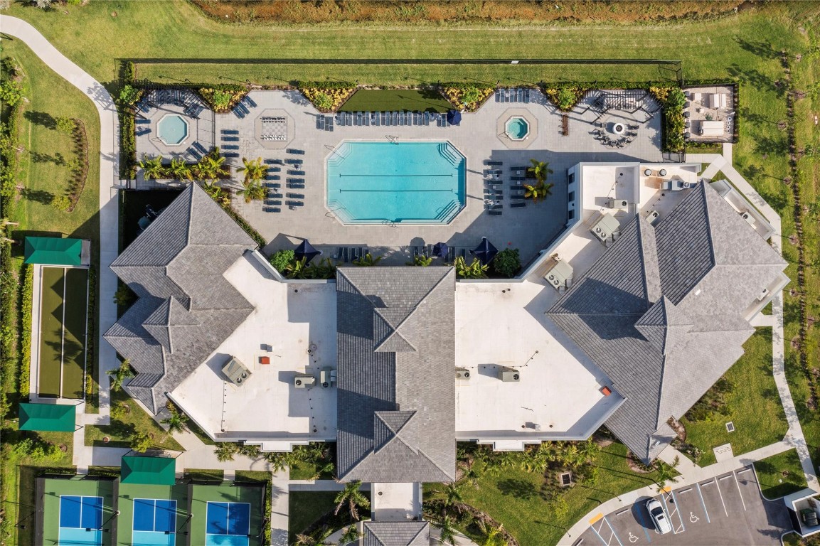 The Falls at Parkland - Residential