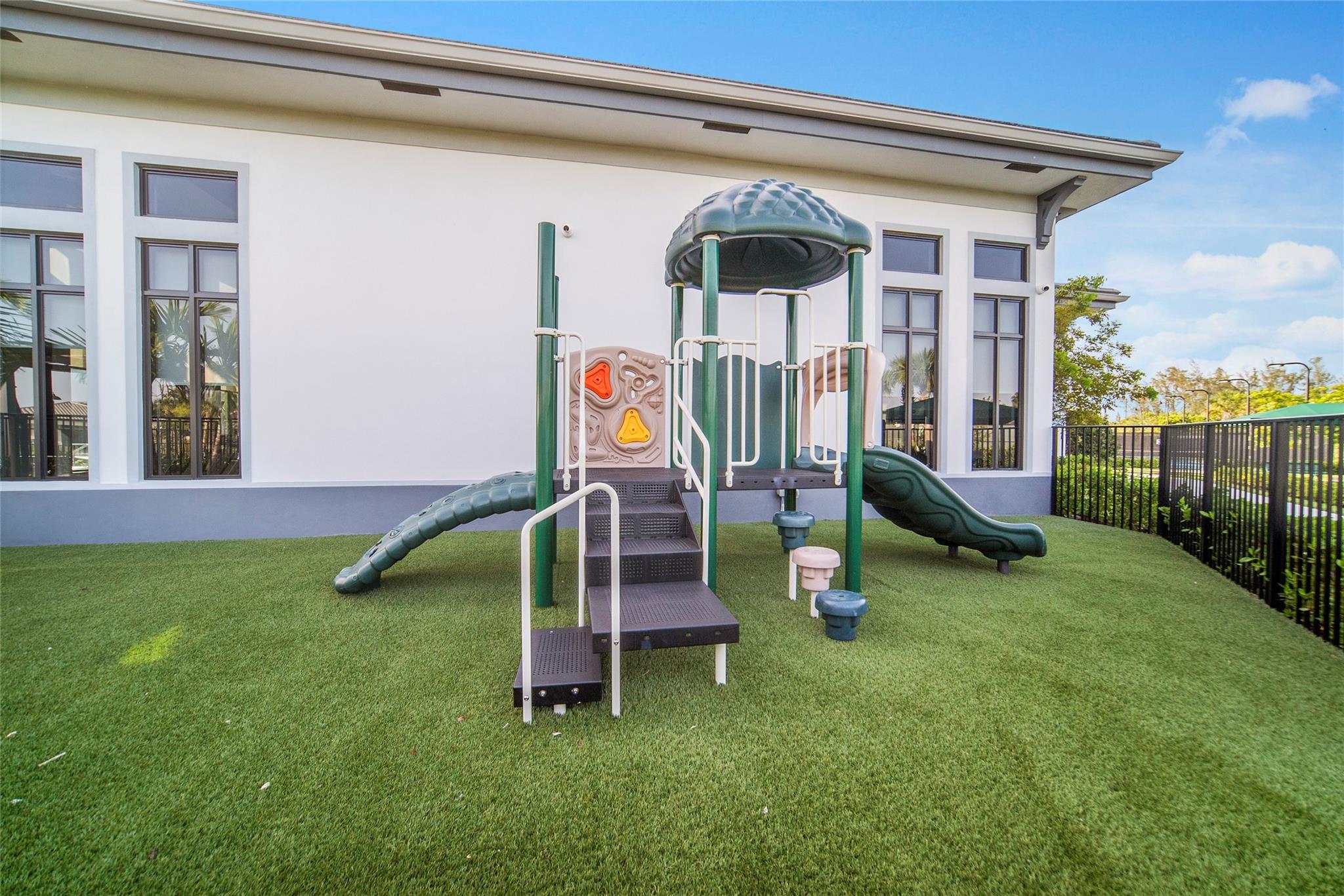 The Falls at Parkland - Residential