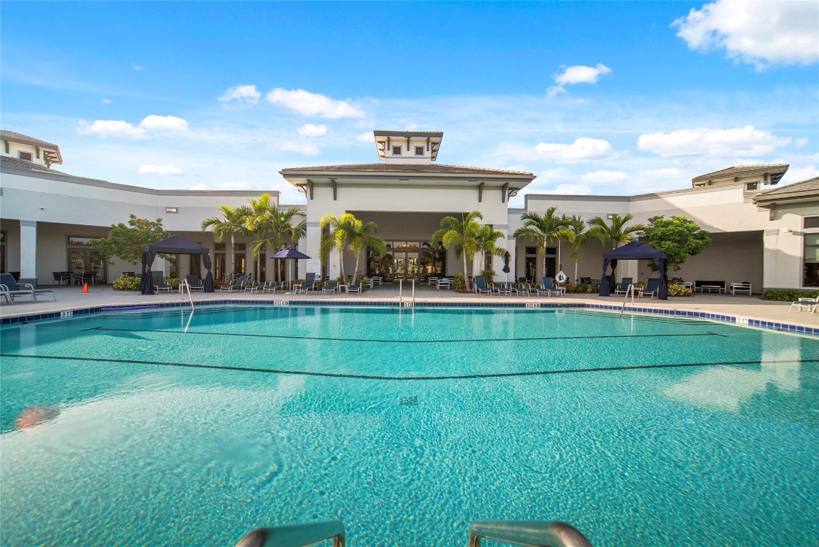 The Falls at Parkland - Residential