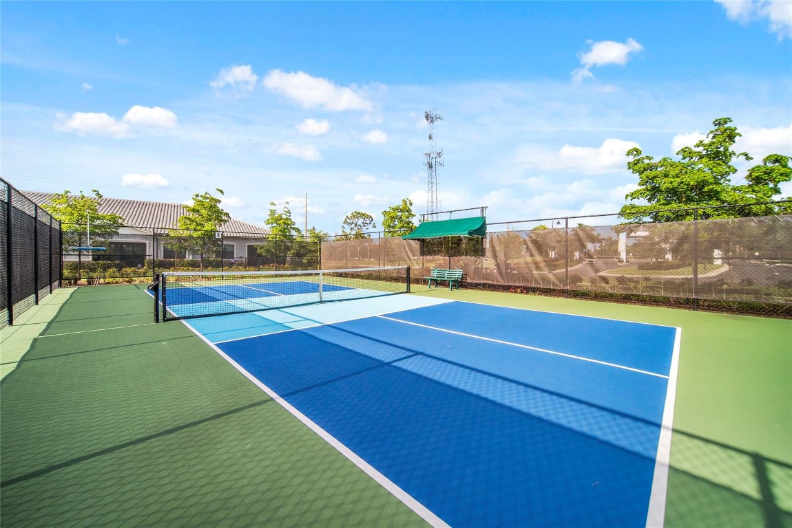 The Falls at Parkland - Residential