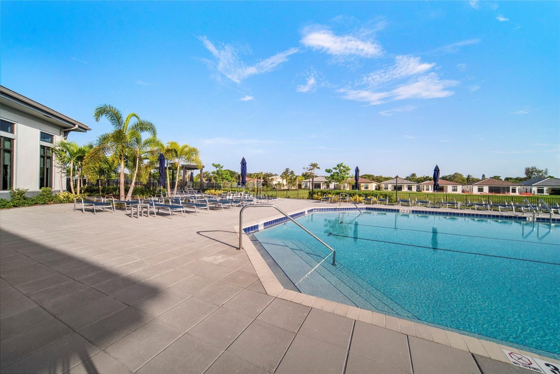 The Falls at Parkland - Residential