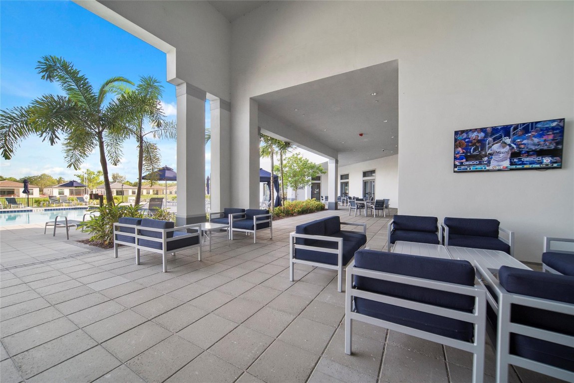 The Falls at Parkland - Residential