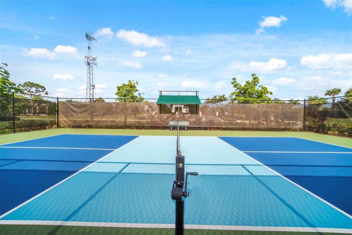 The Falls at Parkland - Residential