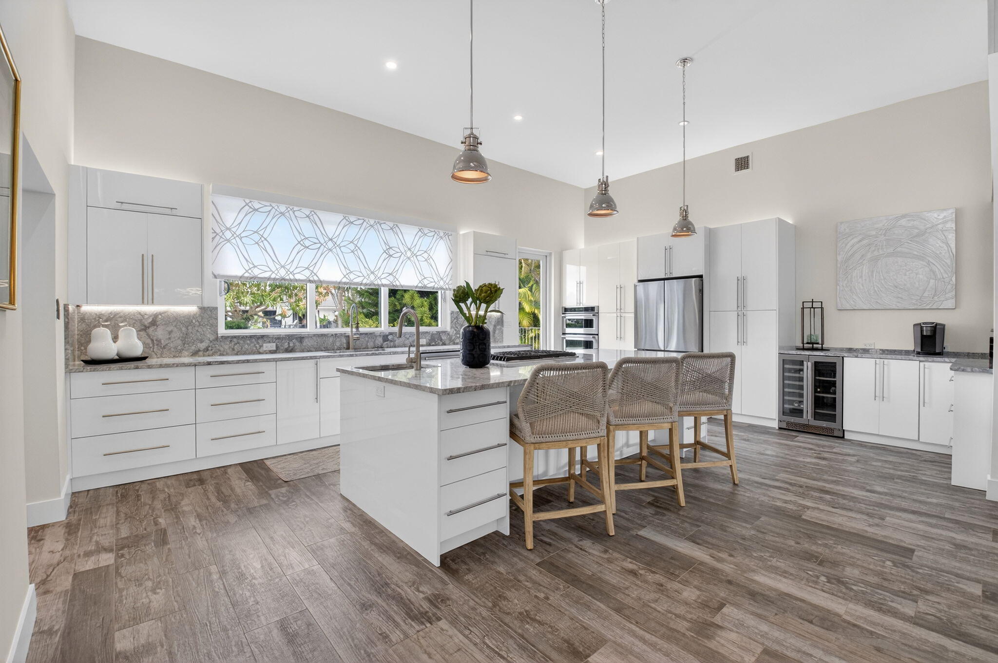 4869 Pineview Circle