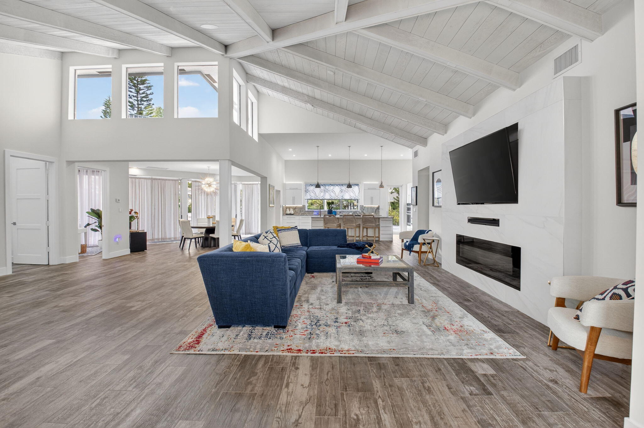 4869 Pineview Circle