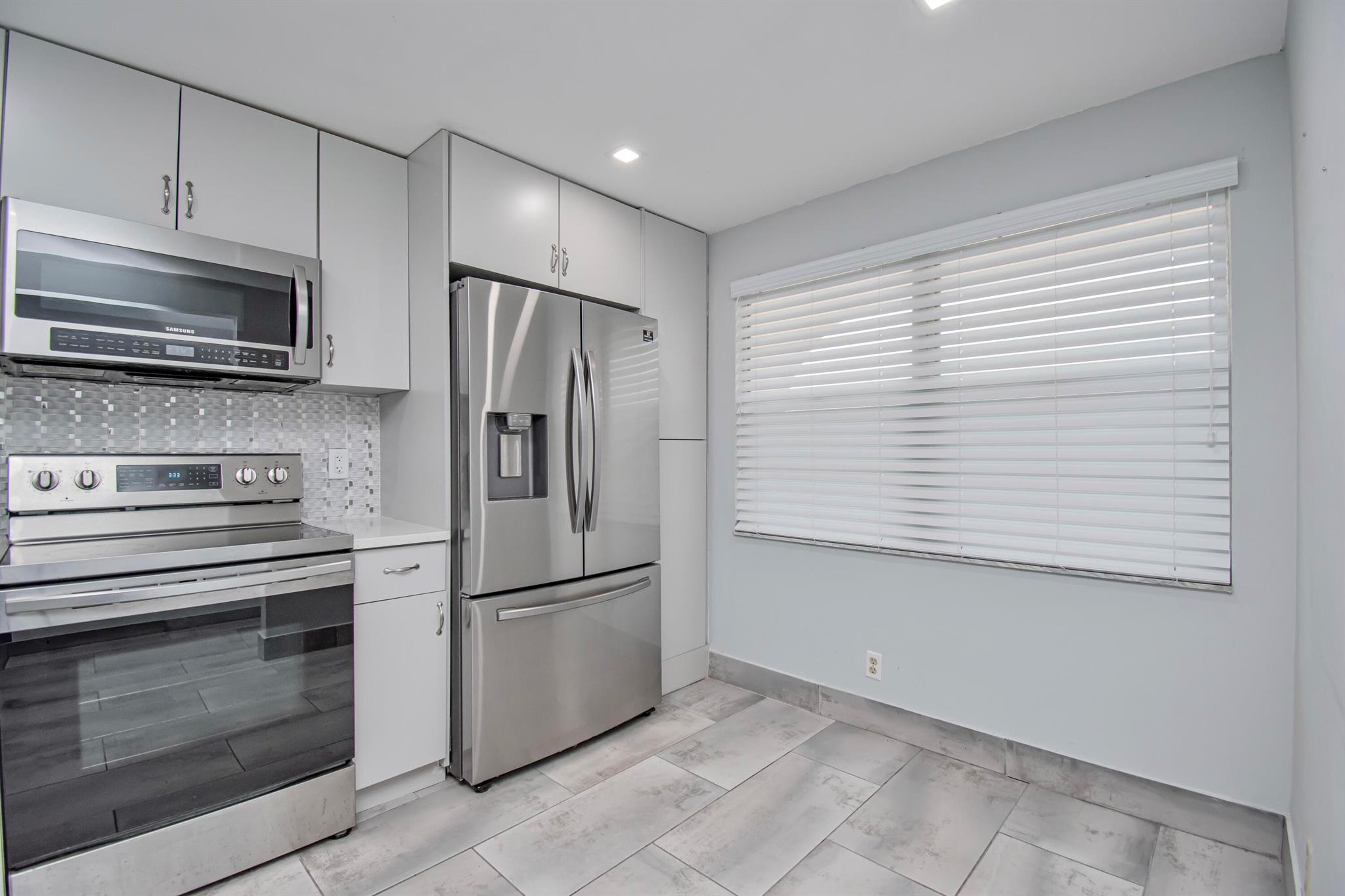 2201 Lucaya Bend K4