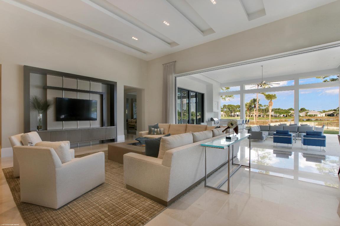 OLD PALM - Residential