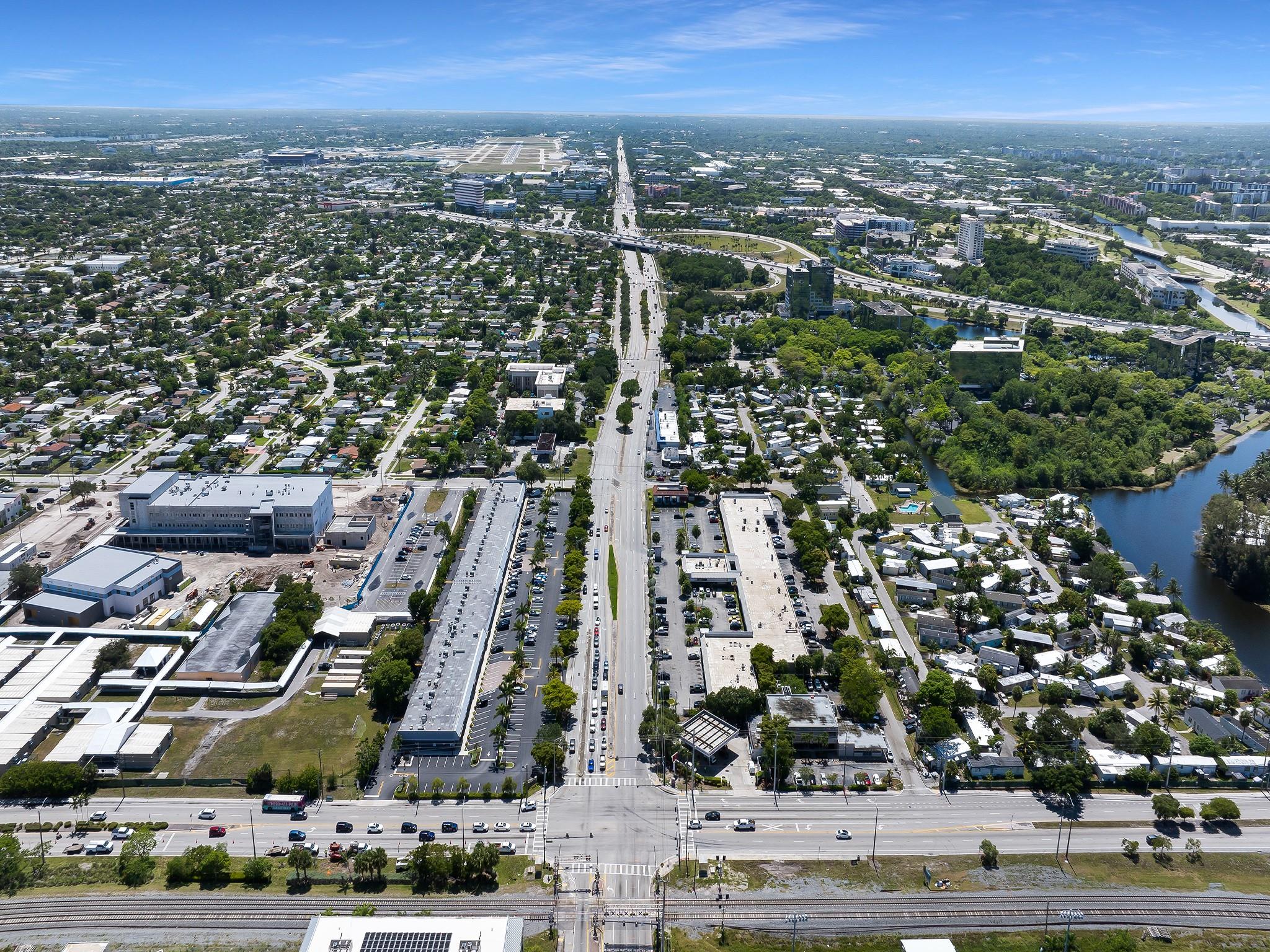 901-905 E Cypress Creek Road