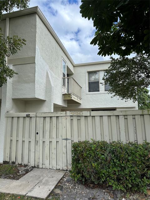 12124 Regal Ct Wellington FL 33414
