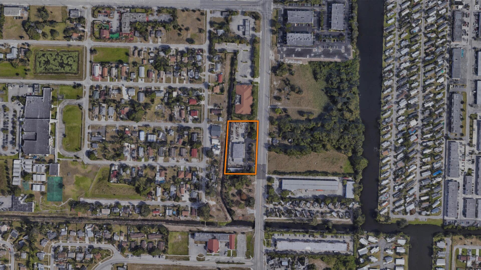 MEERDINKS LITTLE RANCHES - Commercial Sale