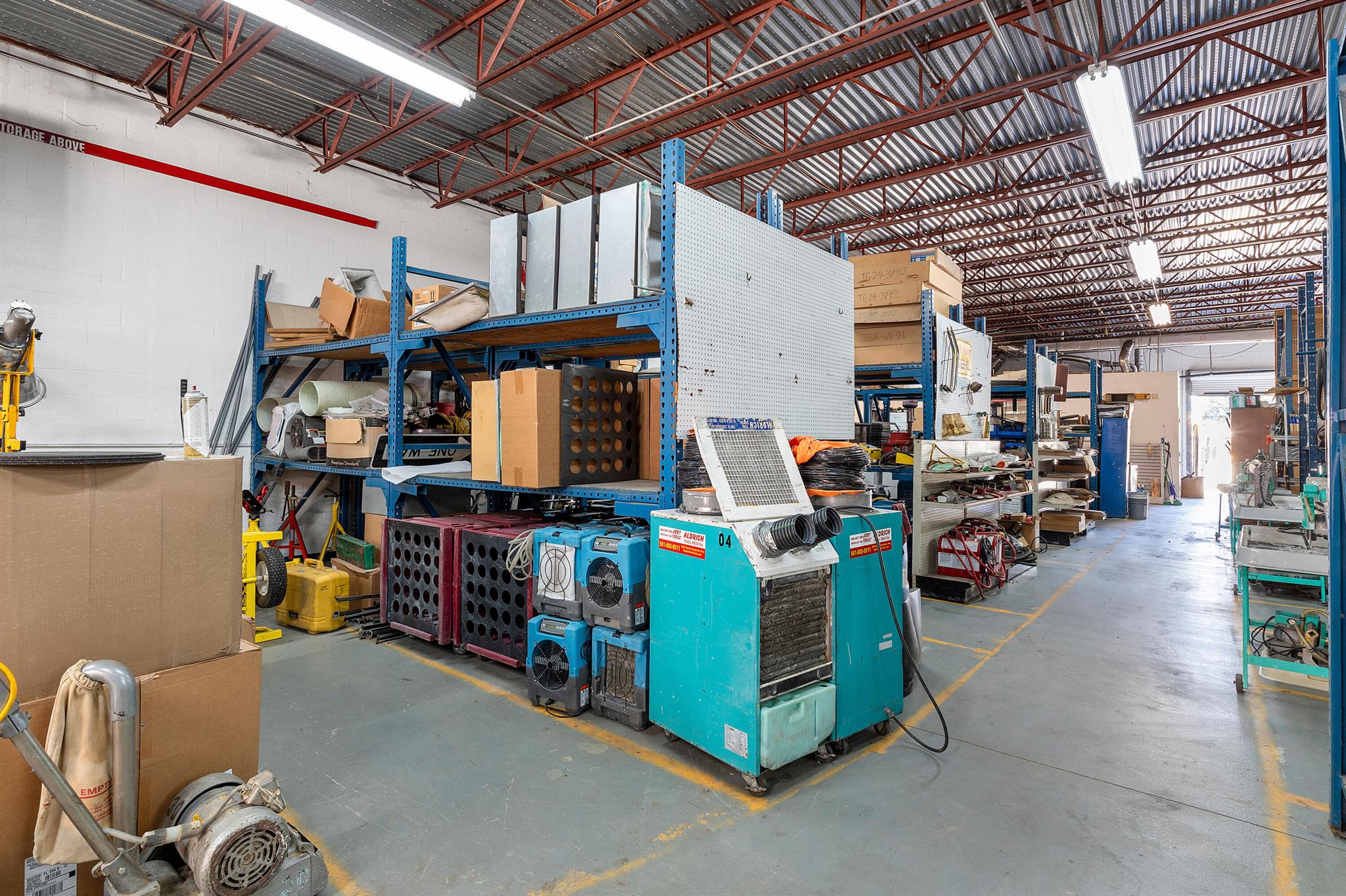 MEERDINKS LITTLE RANCHES - Commercial Sale