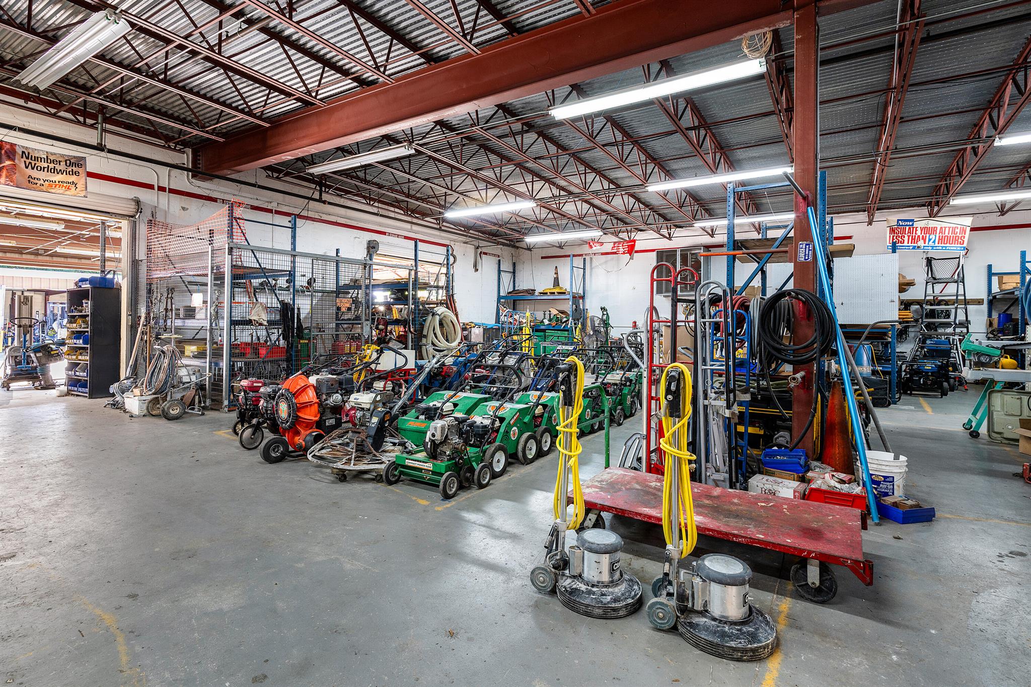 MEERDINKS LITTLE RANCHES - Commercial Sale