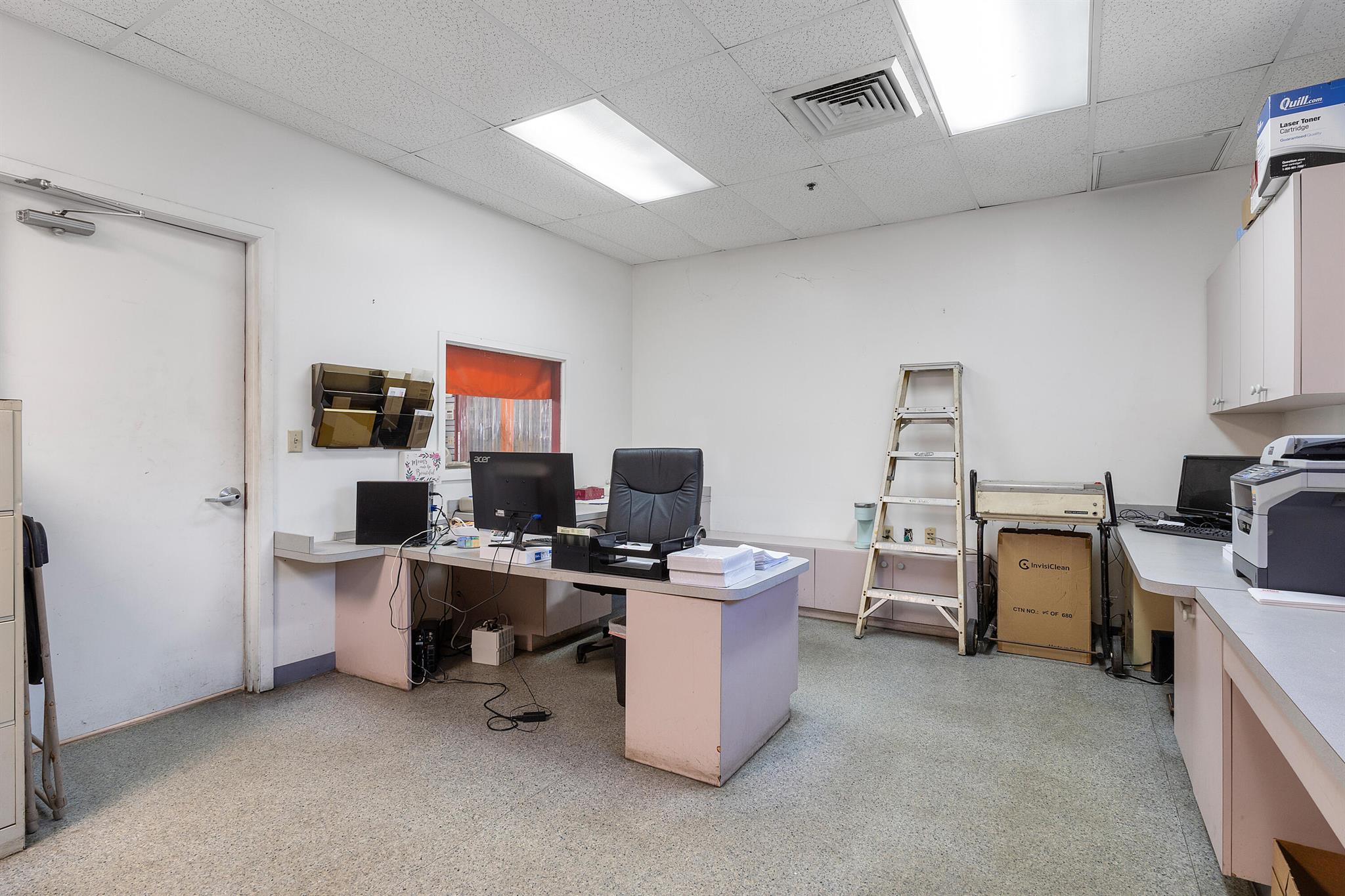 MEERDINKS LITTLE RANCHES - Commercial Sale