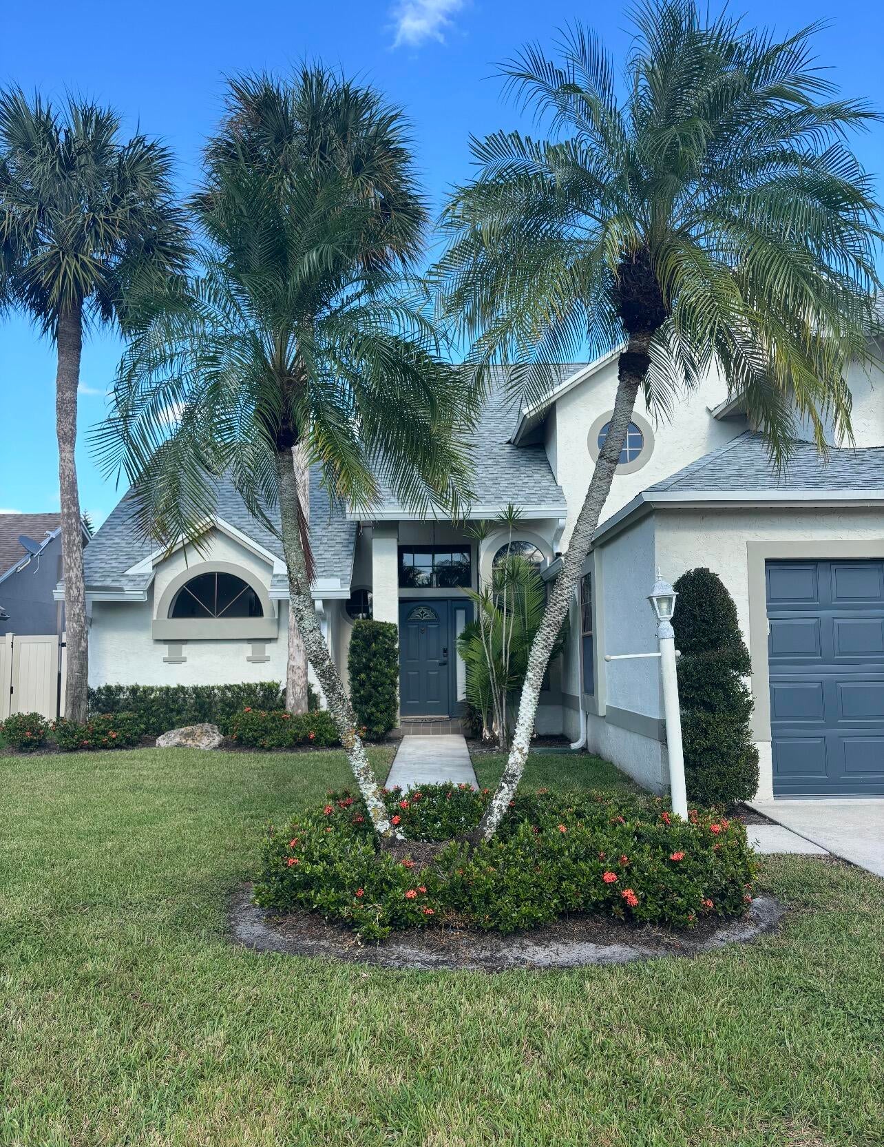 Properties 12989 Meadowbreeze Drive