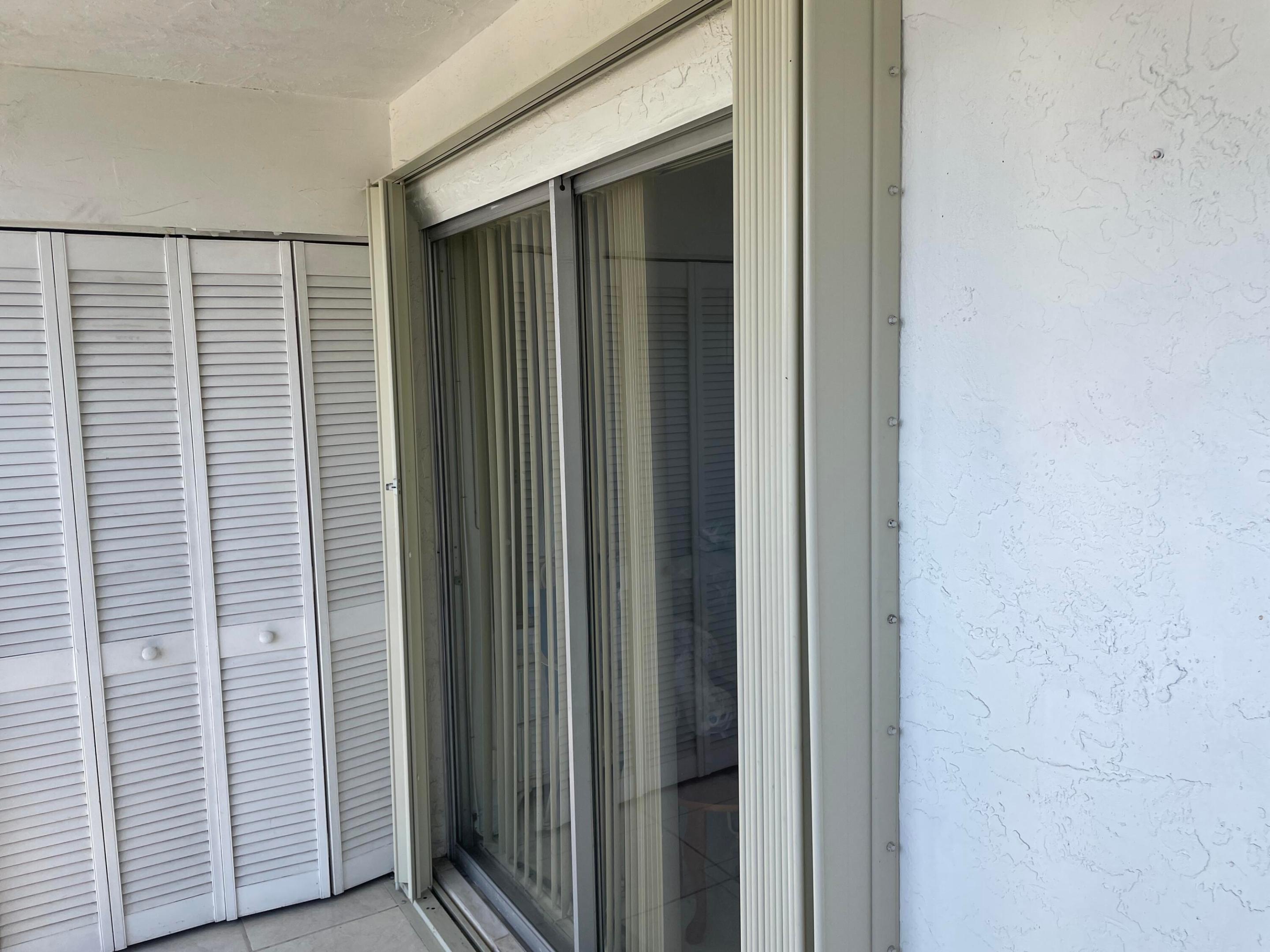 VILLAGE GREEN - Residential