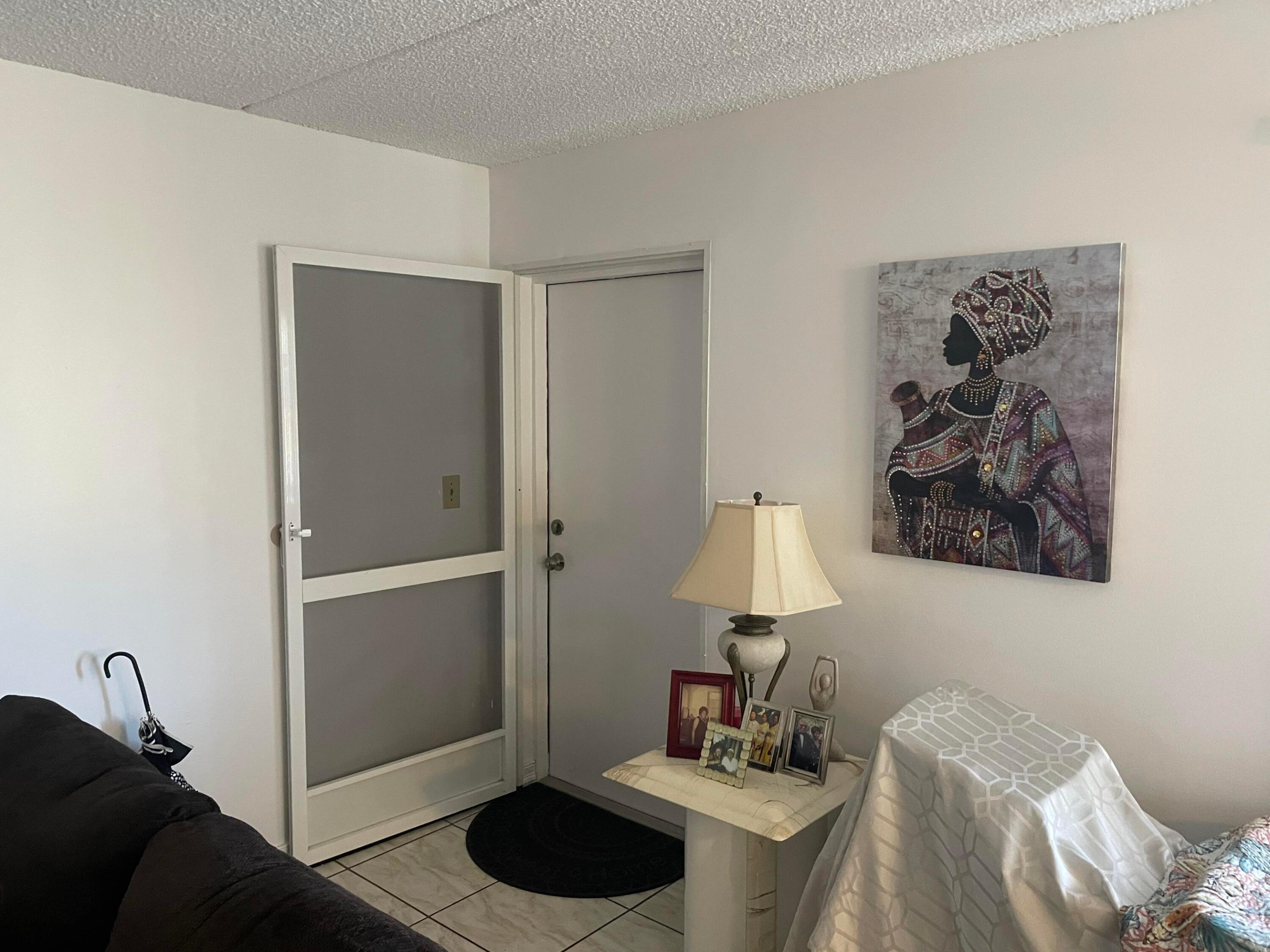 VILLAGE GREEN - Residential