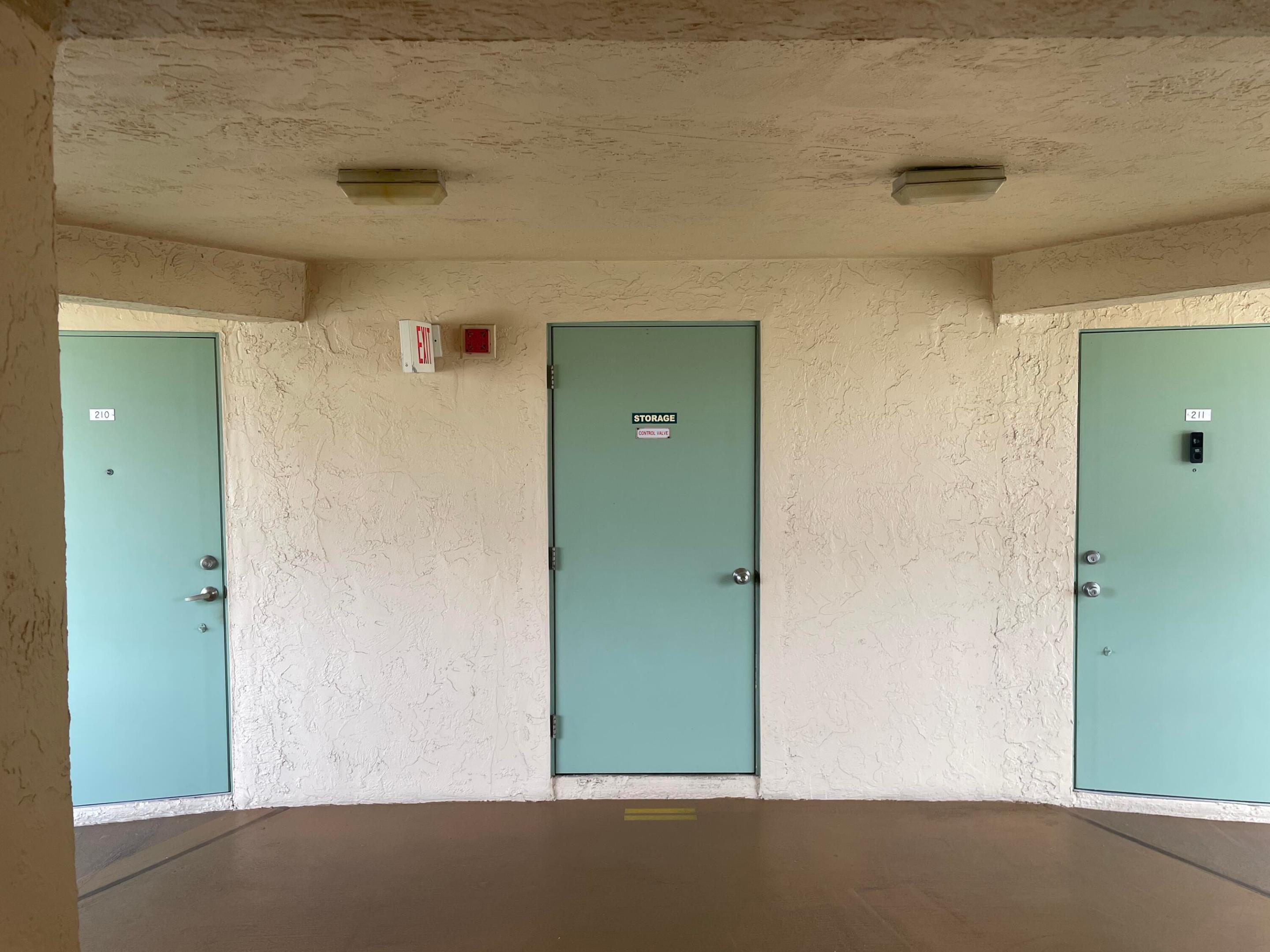 VILLAGE GREEN - Residential