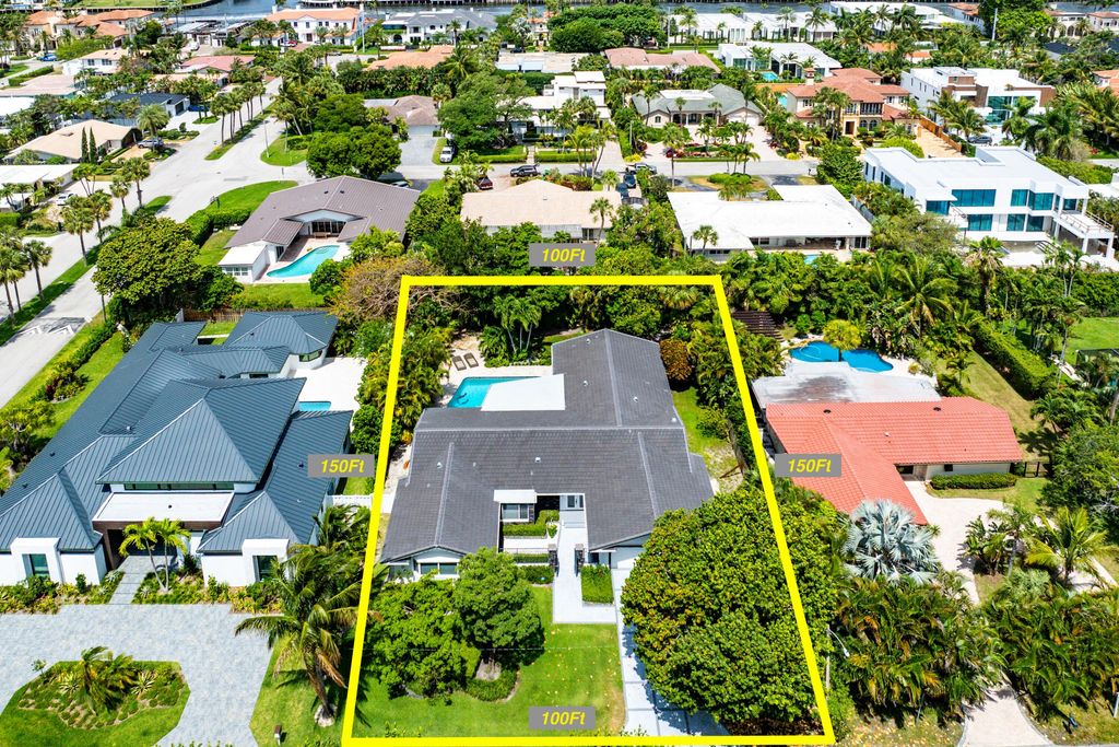 Photo of 2401 Banyan Road, Boca Raton, FL 33432 (MLS # B26028605)