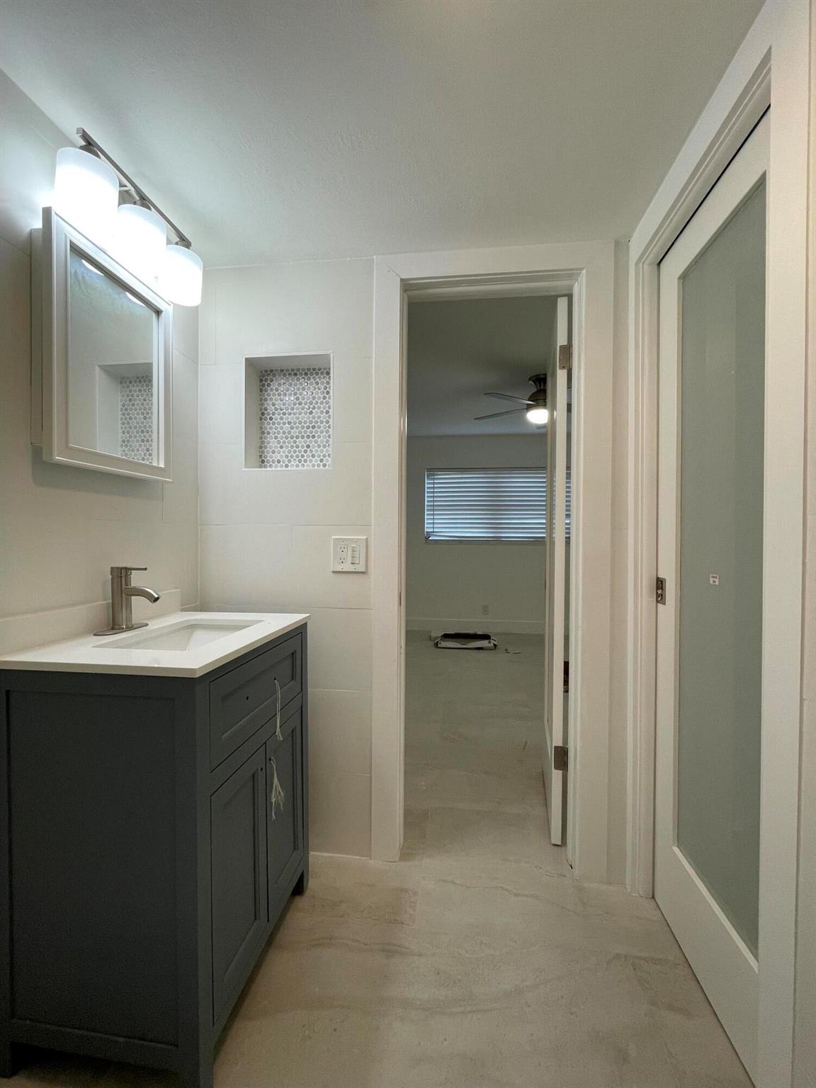 View photos, virtual tours, details... 316 SE 1st Street 4