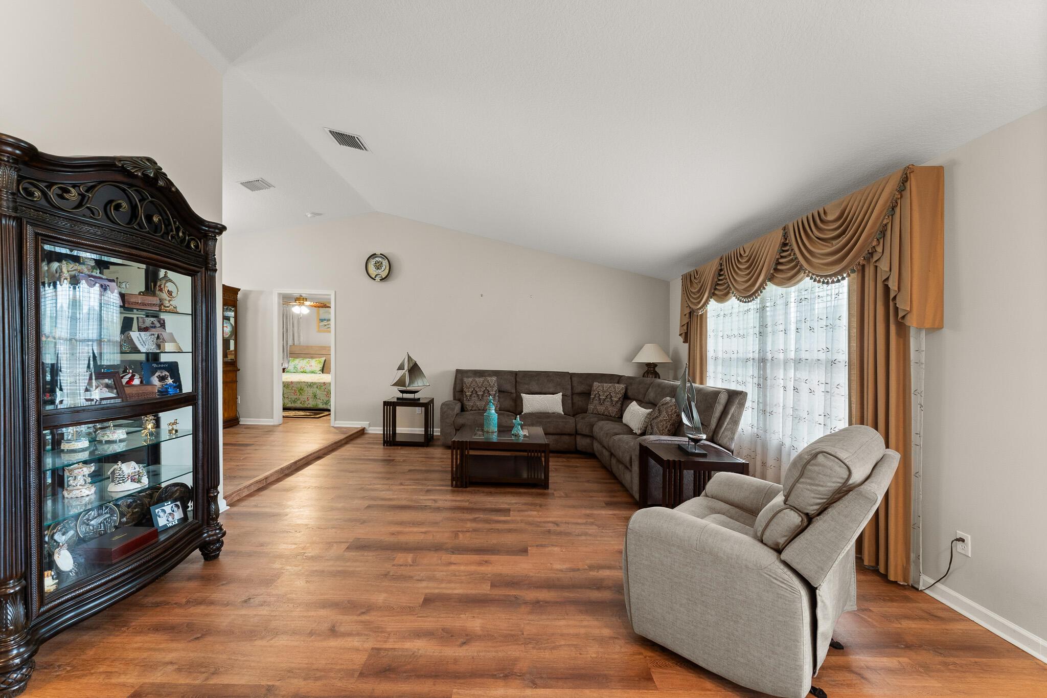 PORT ST LUCIE SECTION 21 - Residential