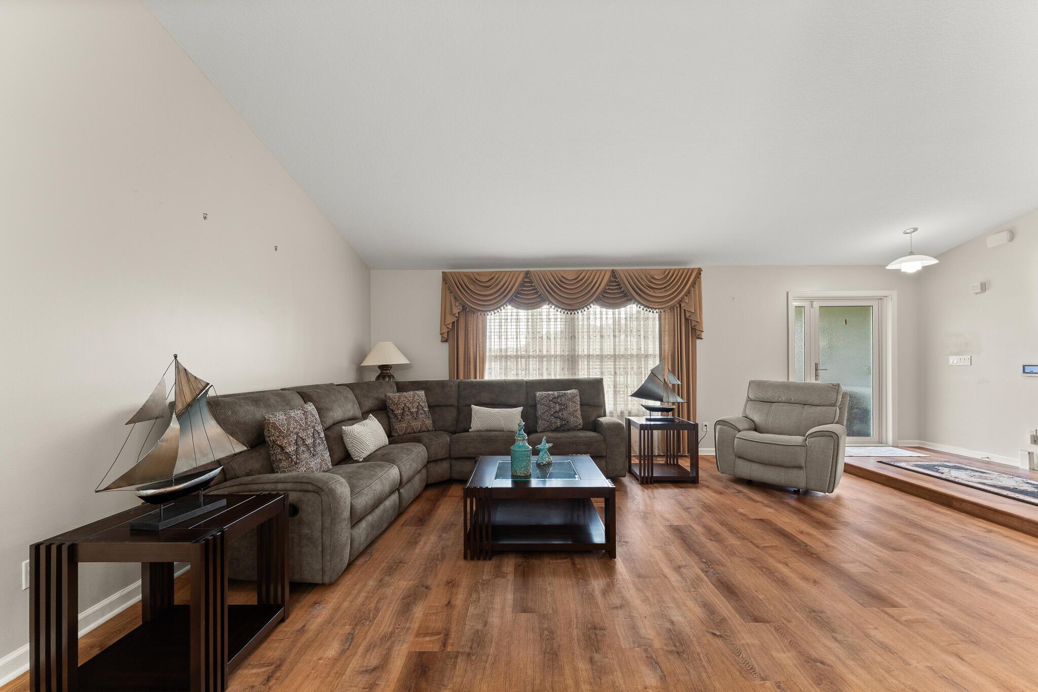 PORT ST LUCIE SECTION 21 - Residential