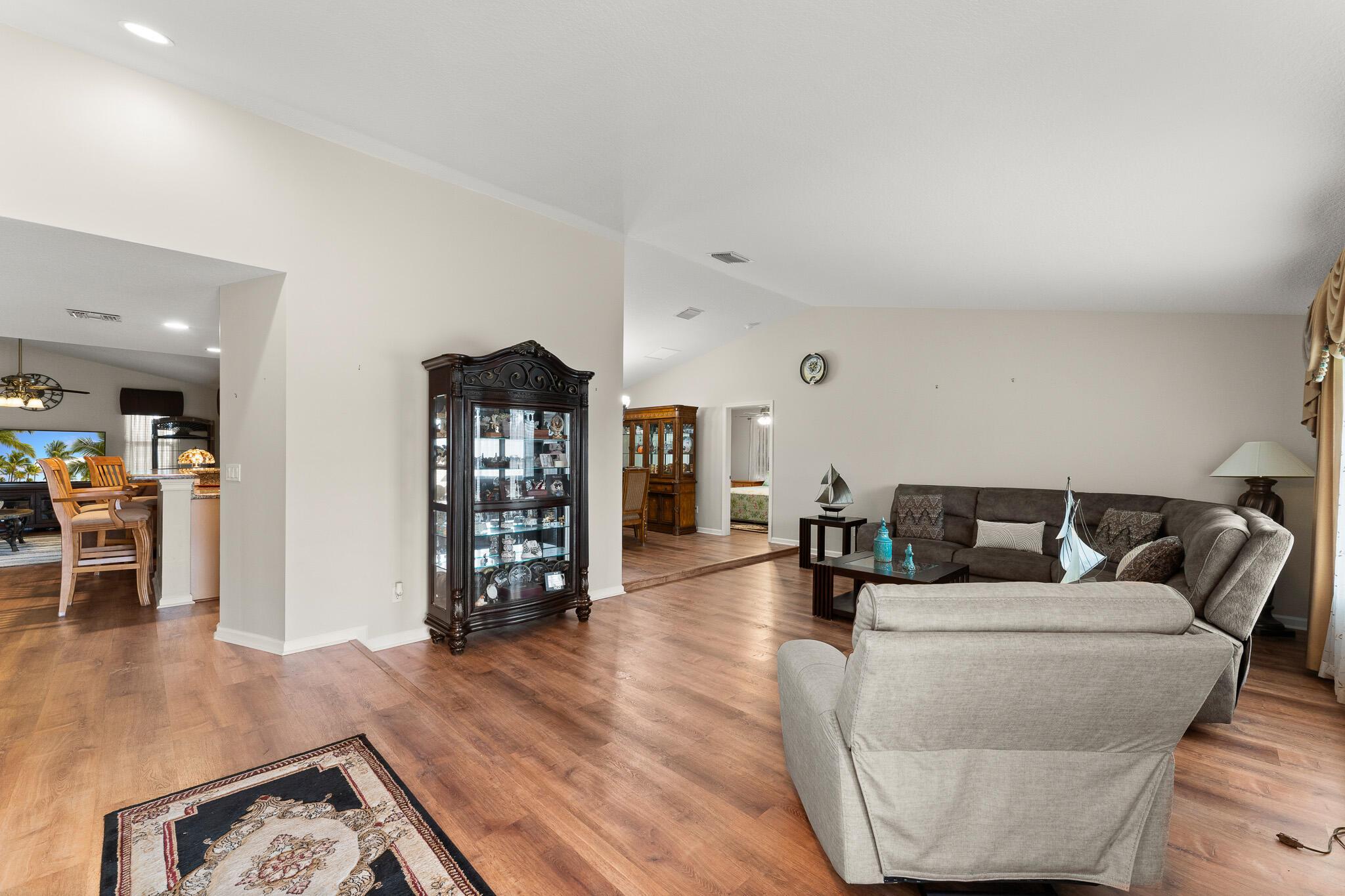 PORT ST LUCIE SECTION 21 - Residential