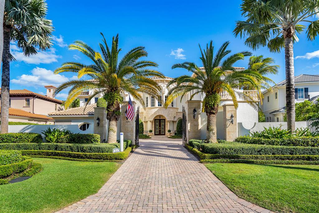 ROYAL PALM YACHT & COUNTRY CLUB - Residential