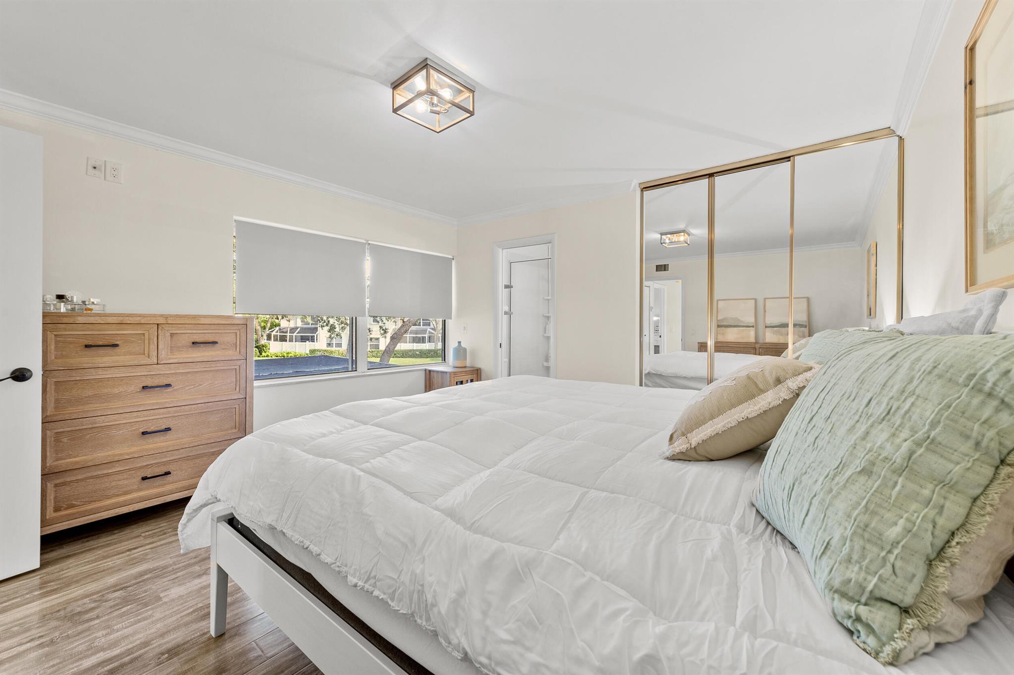 WELLESLEY AT LAKE CLARKE - Residential