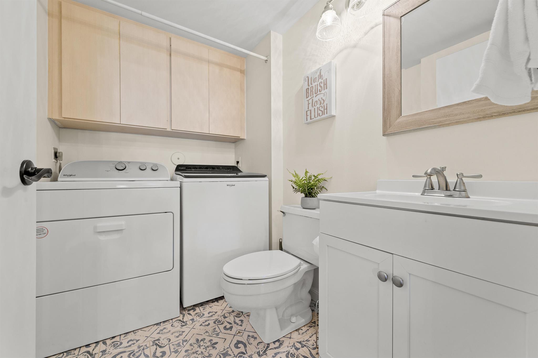 WELLESLEY AT LAKE CLARKE - Residential