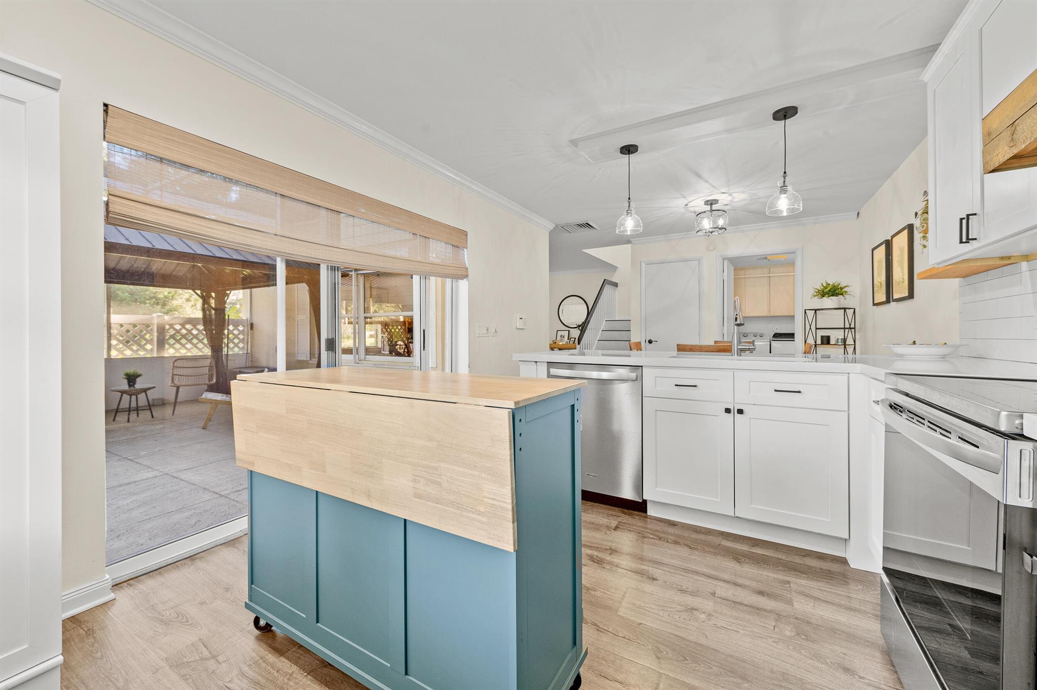 WELLESLEY AT LAKE CLARKE - Residential