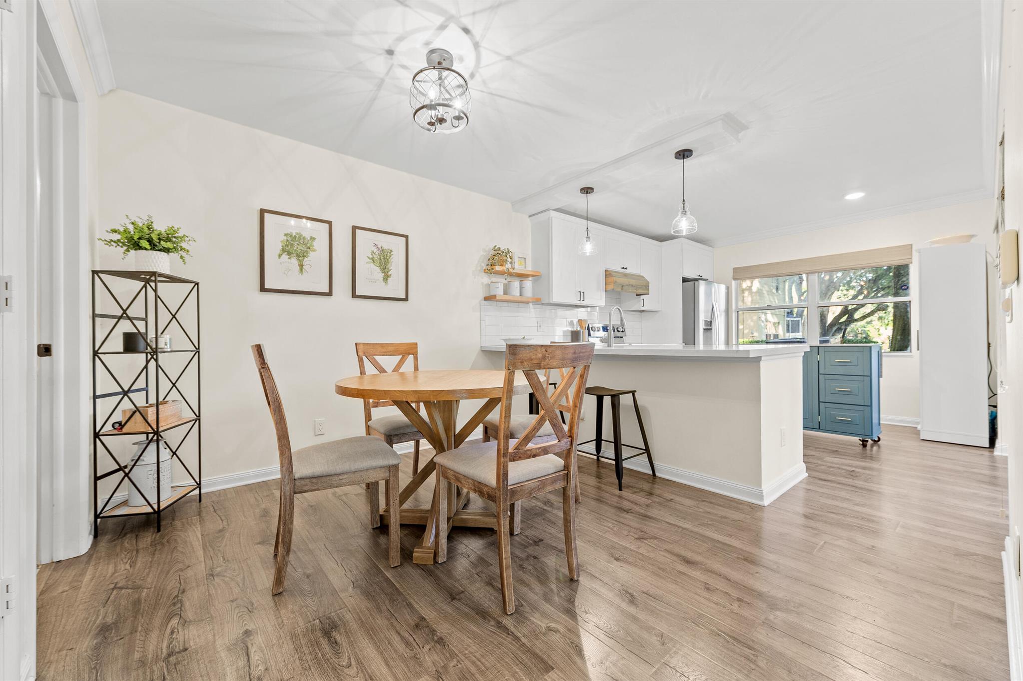 WELLESLEY AT LAKE CLARKE - Residential