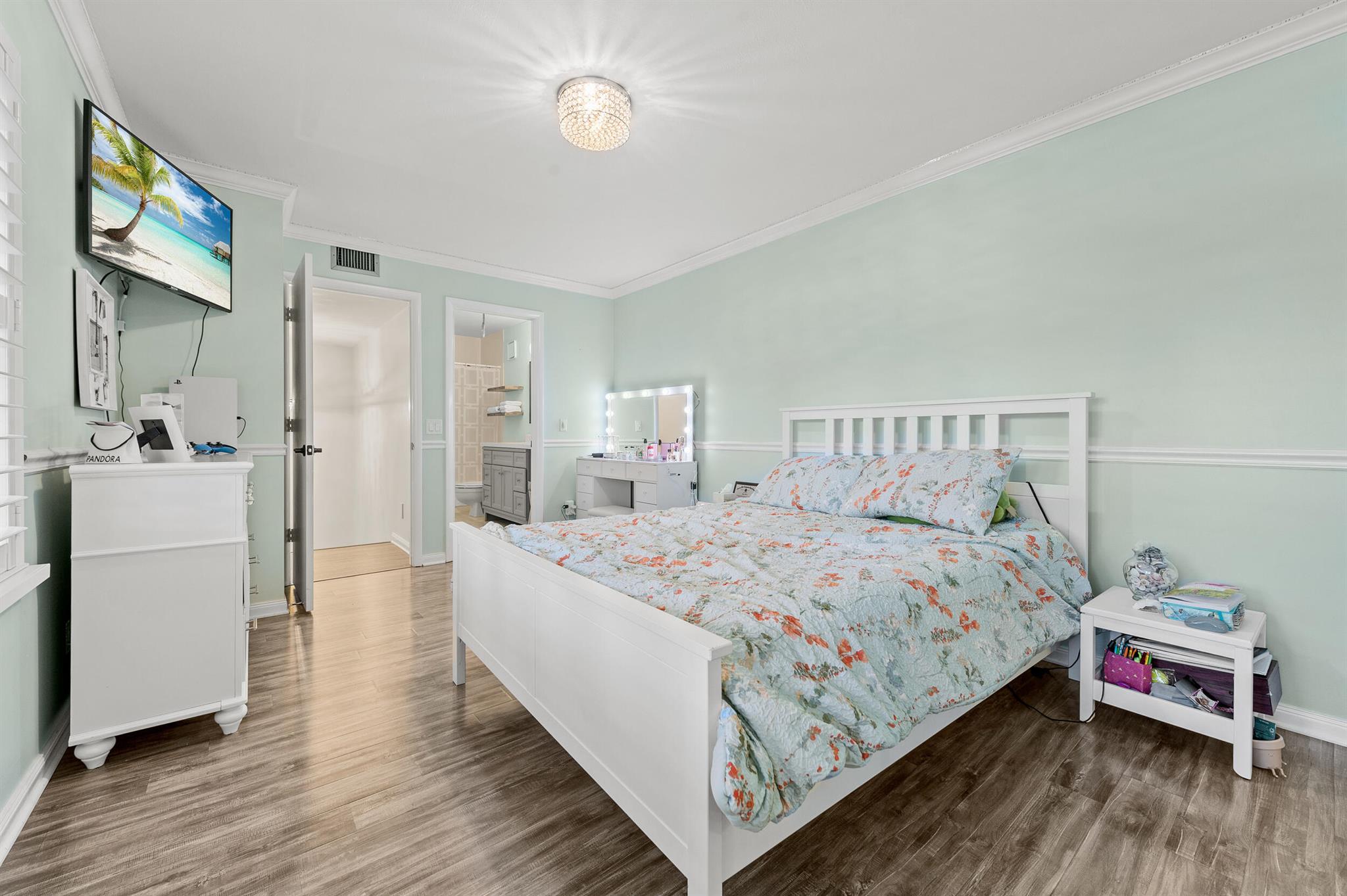 WELLESLEY AT LAKE CLARKE - Residential