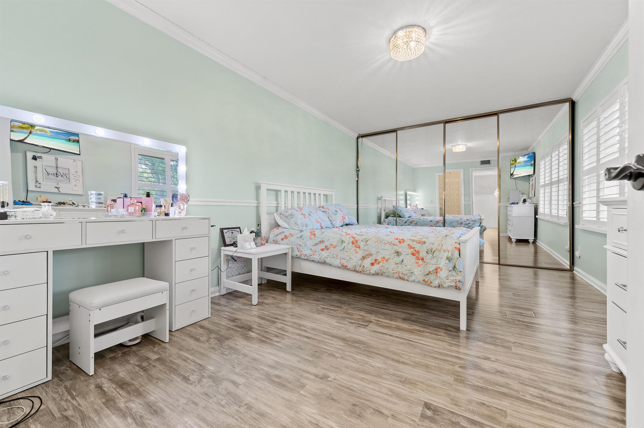 WELLESLEY AT LAKE CLARKE - Residential