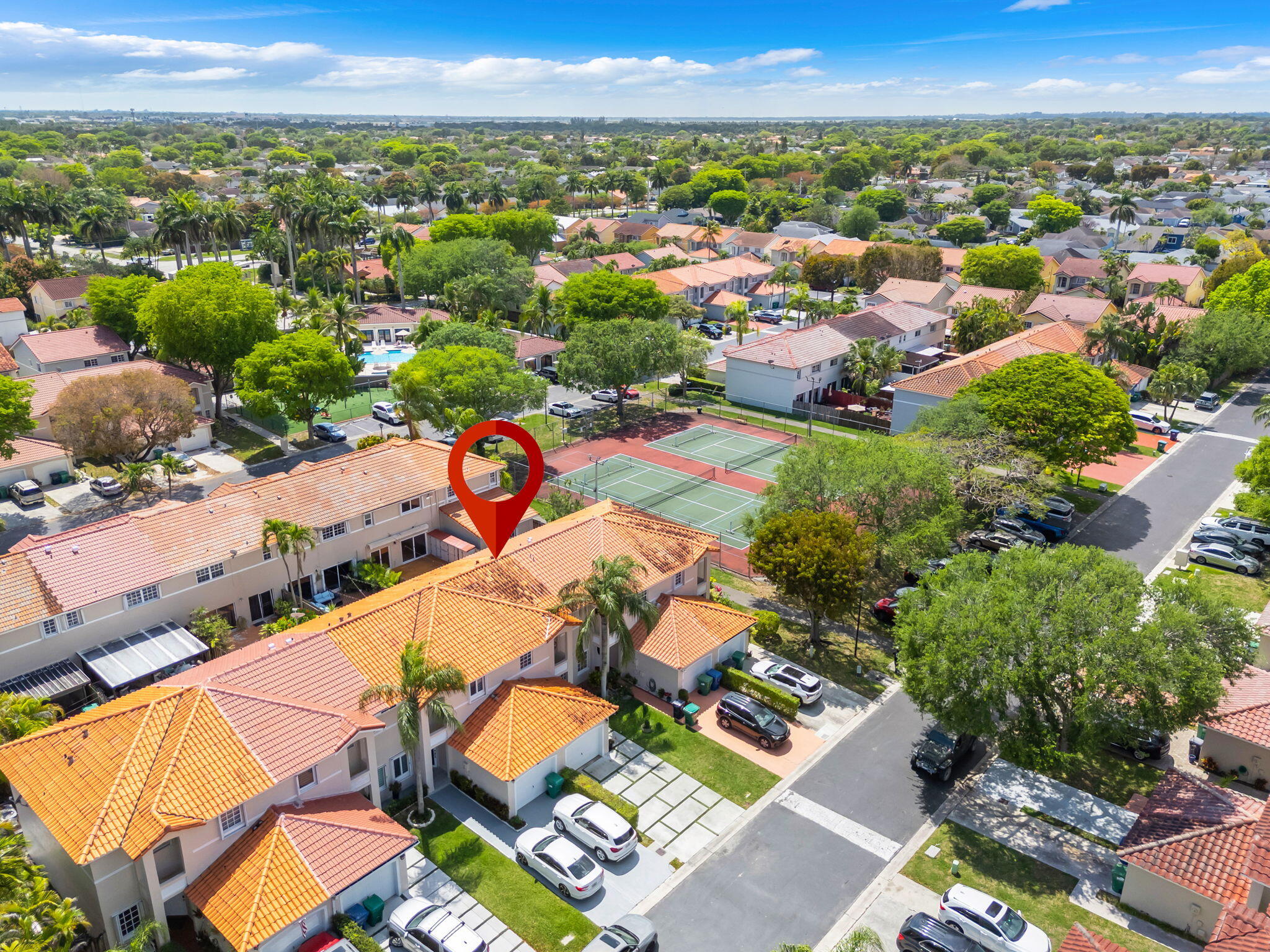 CHARLESTOWNE - Residential