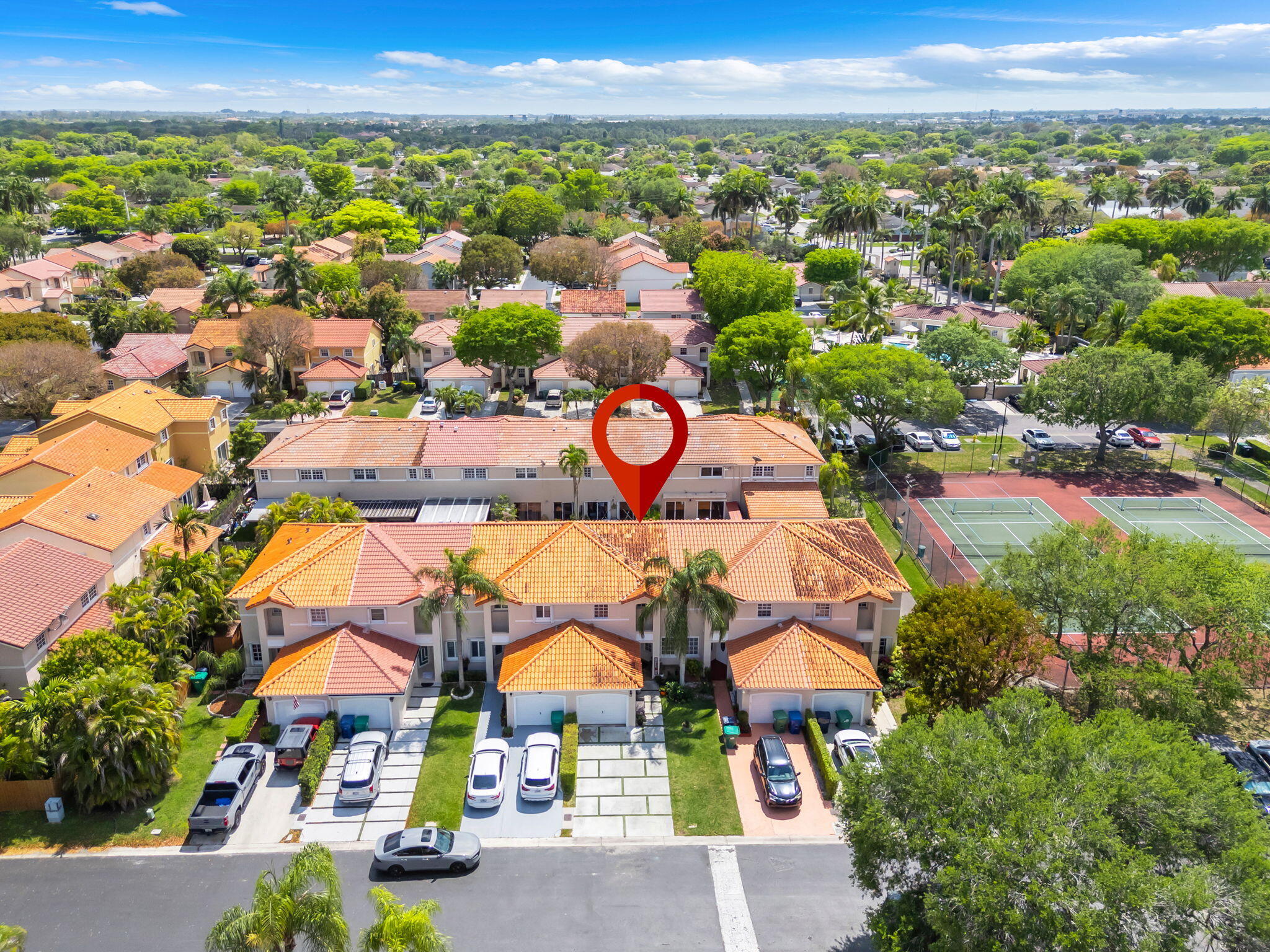 CHARLESTOWNE - Residential