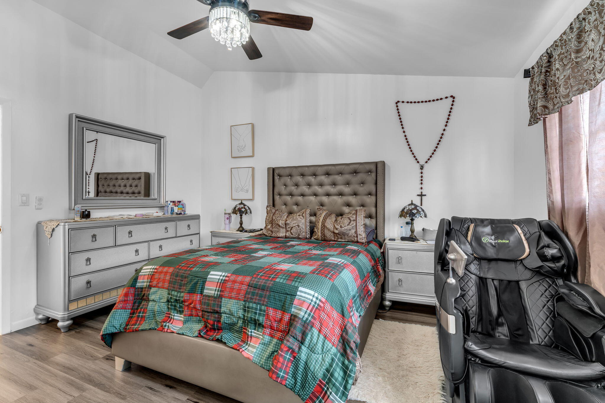 CHARLESTOWNE - Residential