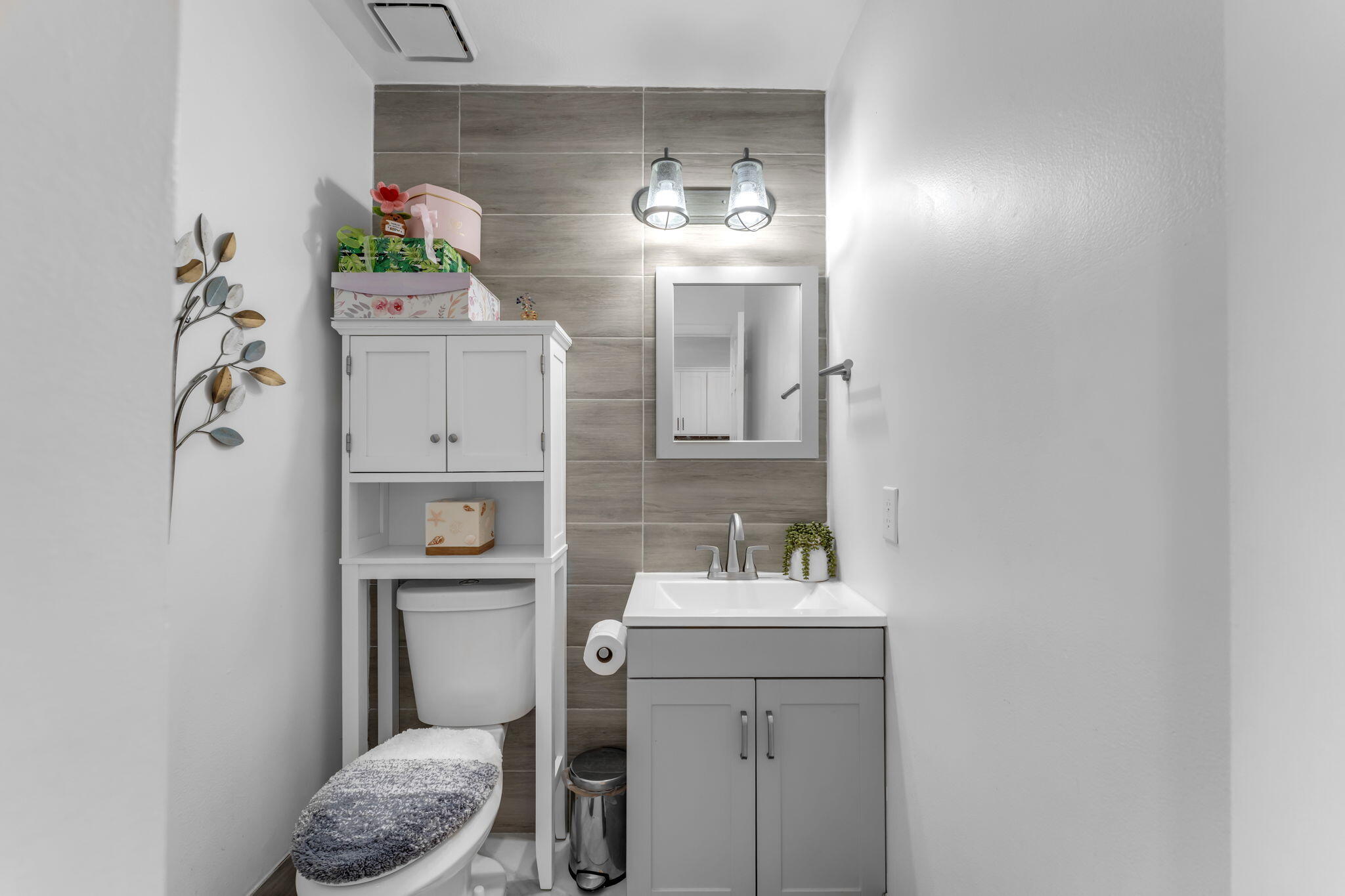 CHARLESTOWNE - Residential