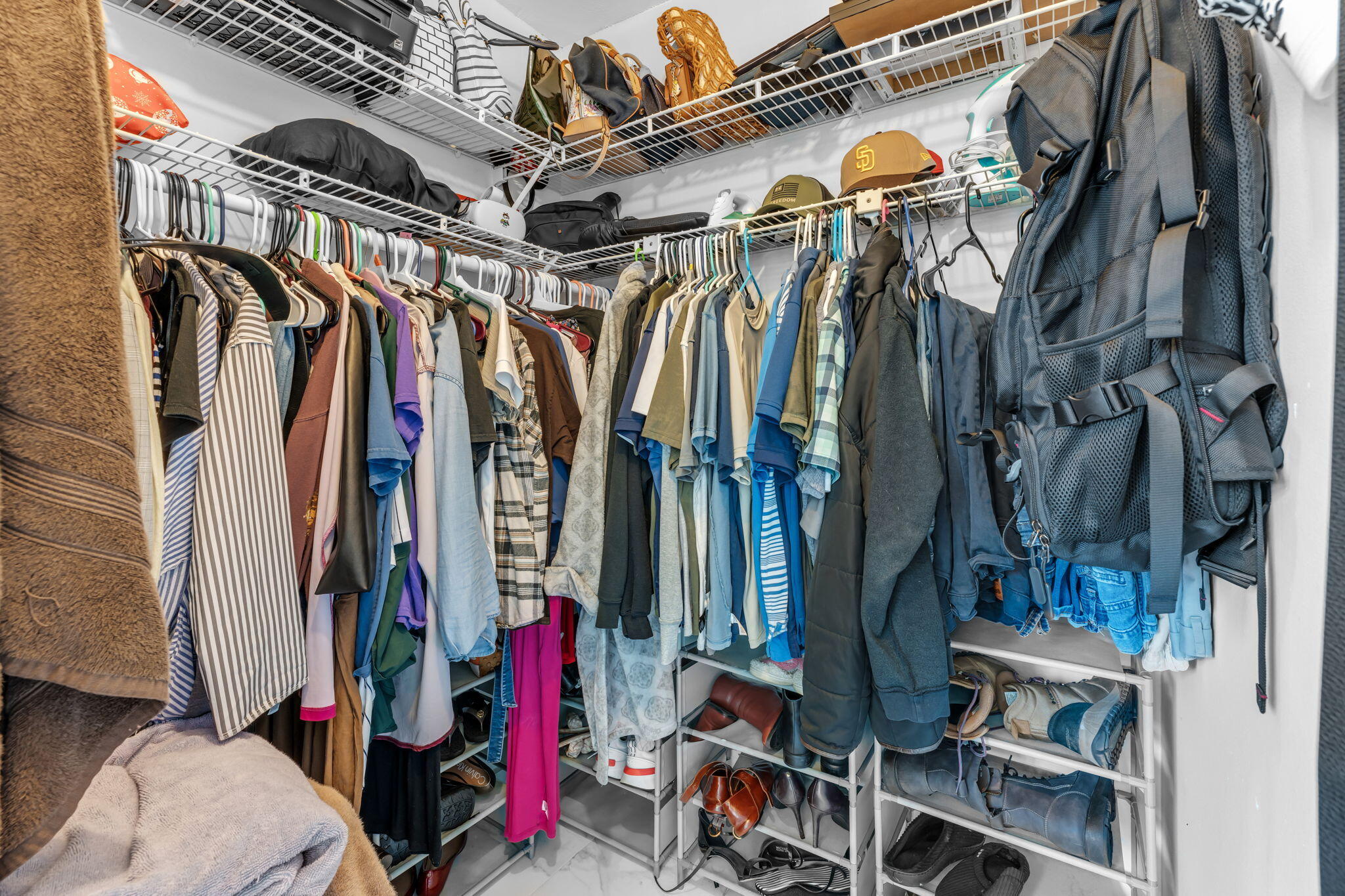 CHARLESTOWNE - Residential