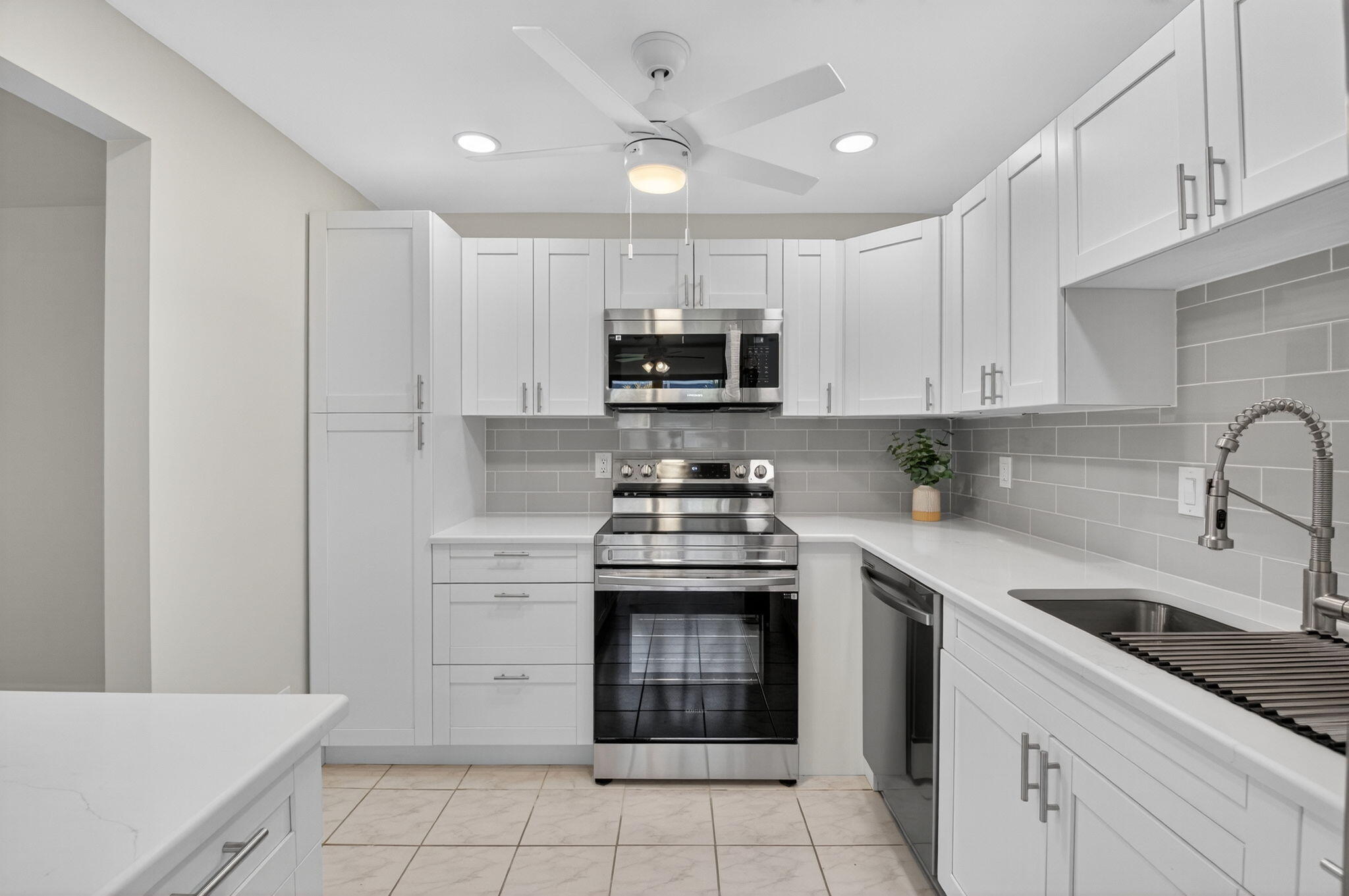 KINGS POINT TUSCANY CONDOS - Residential