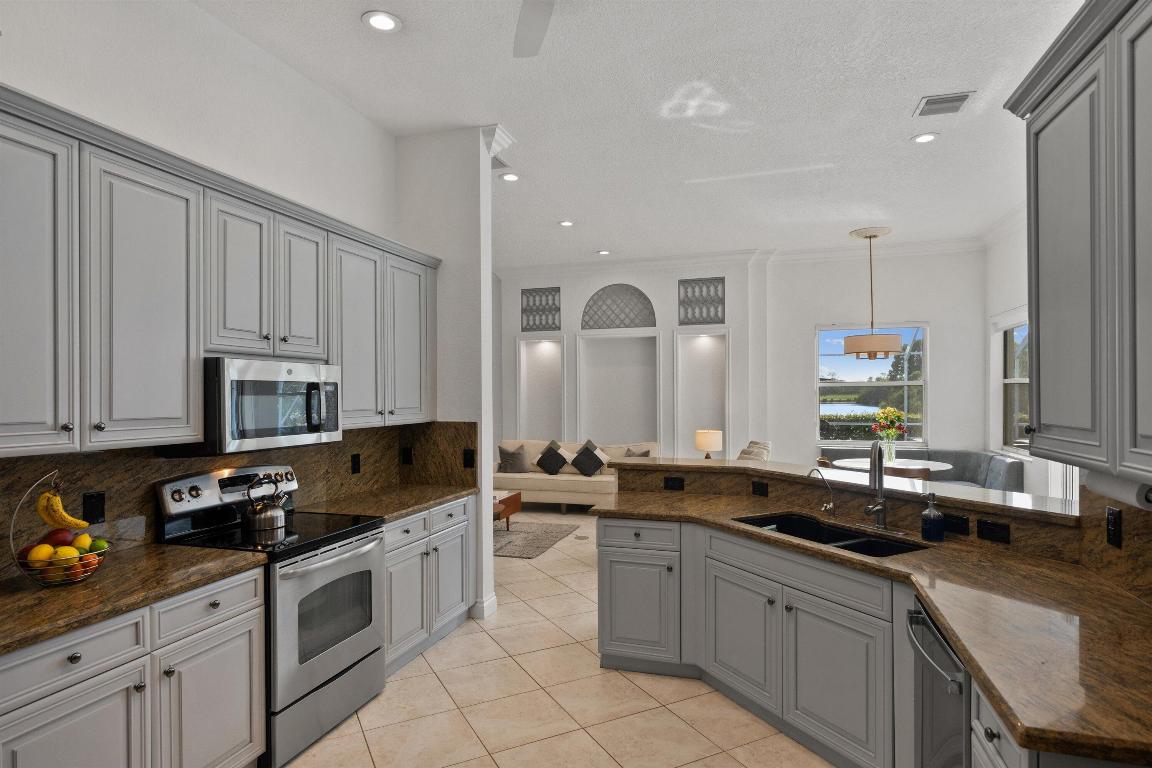 COBBLESTONE - Residential