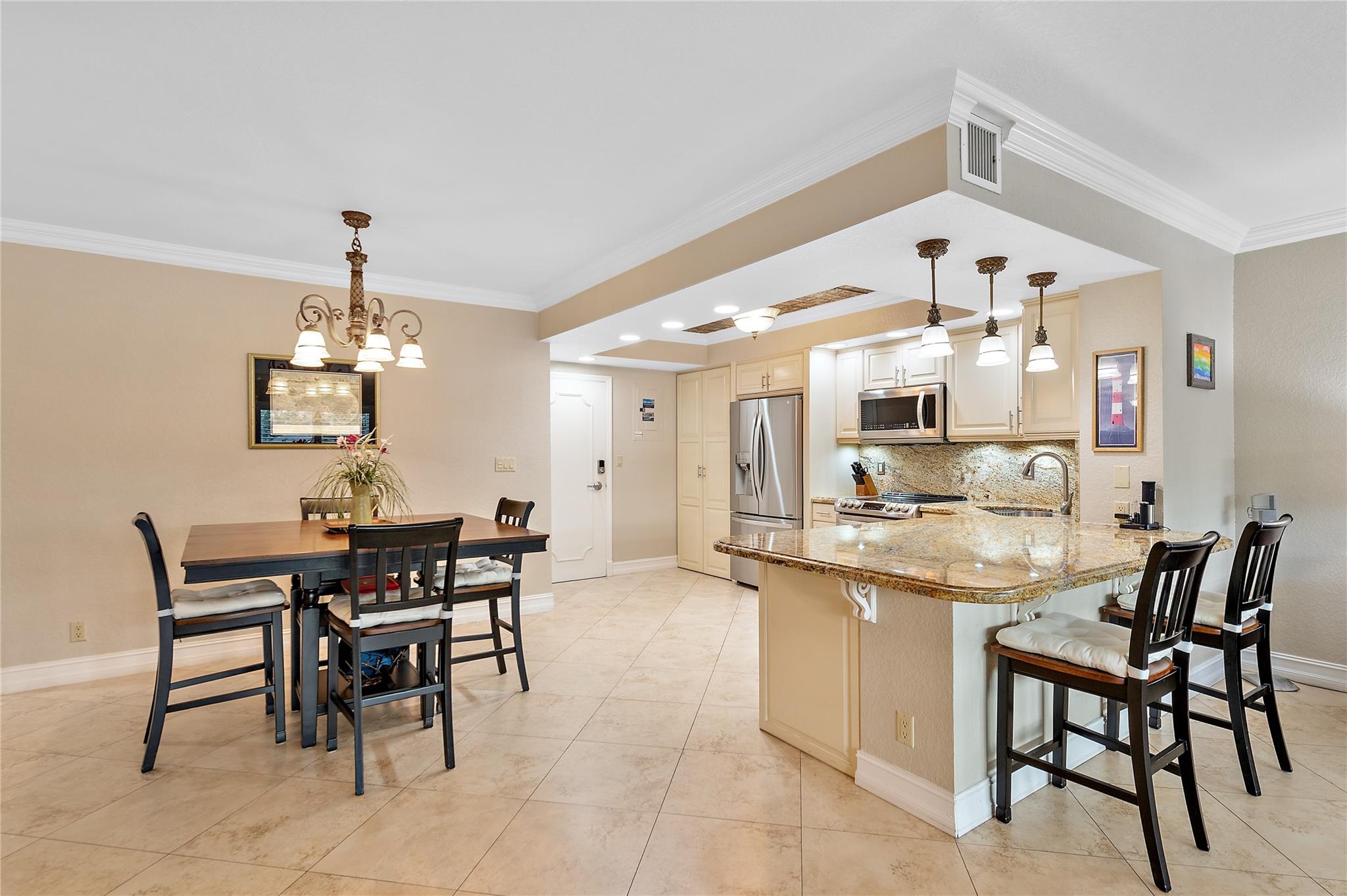 Regency Tower - Residential