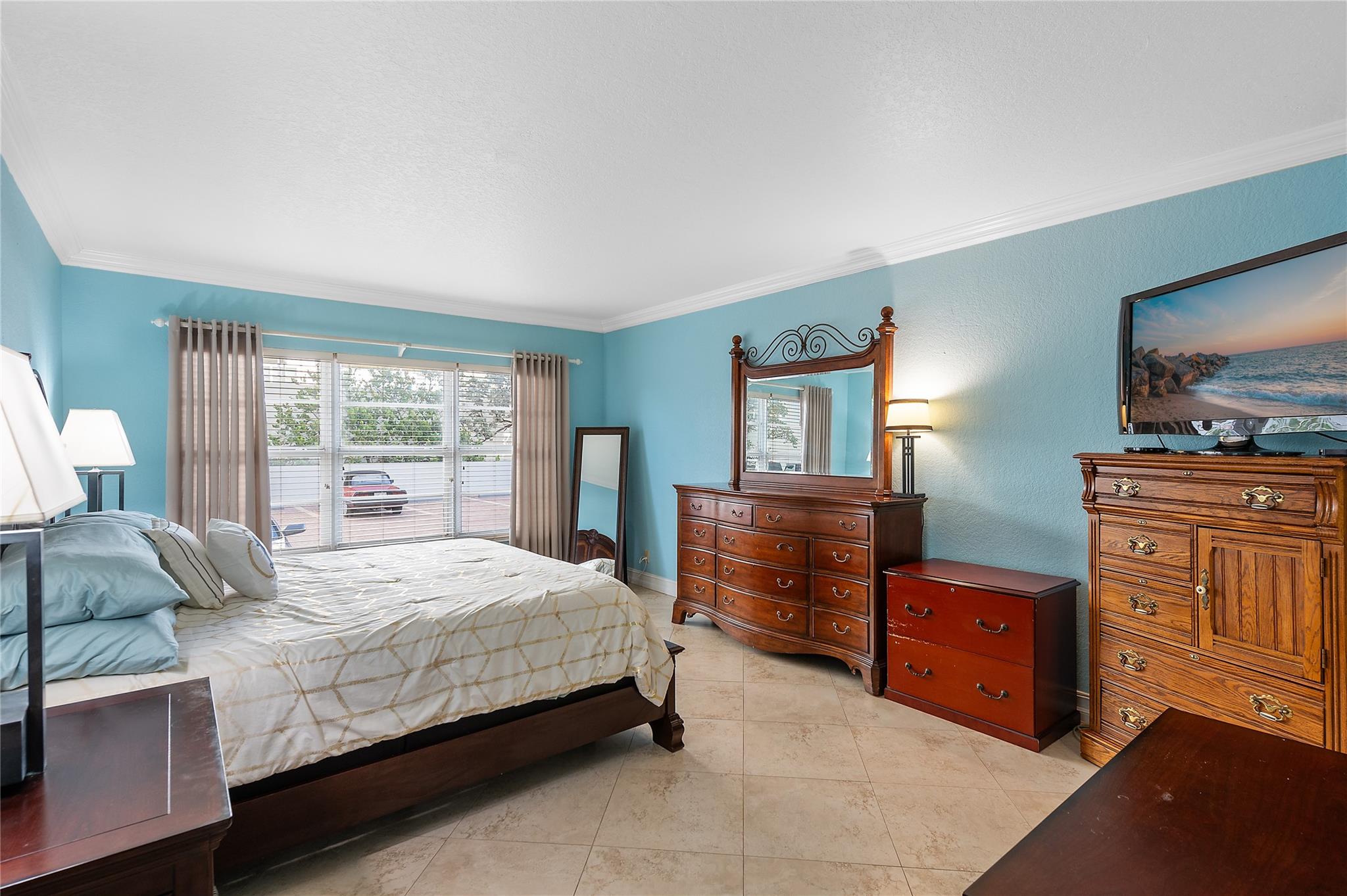 Regency Tower - Residential