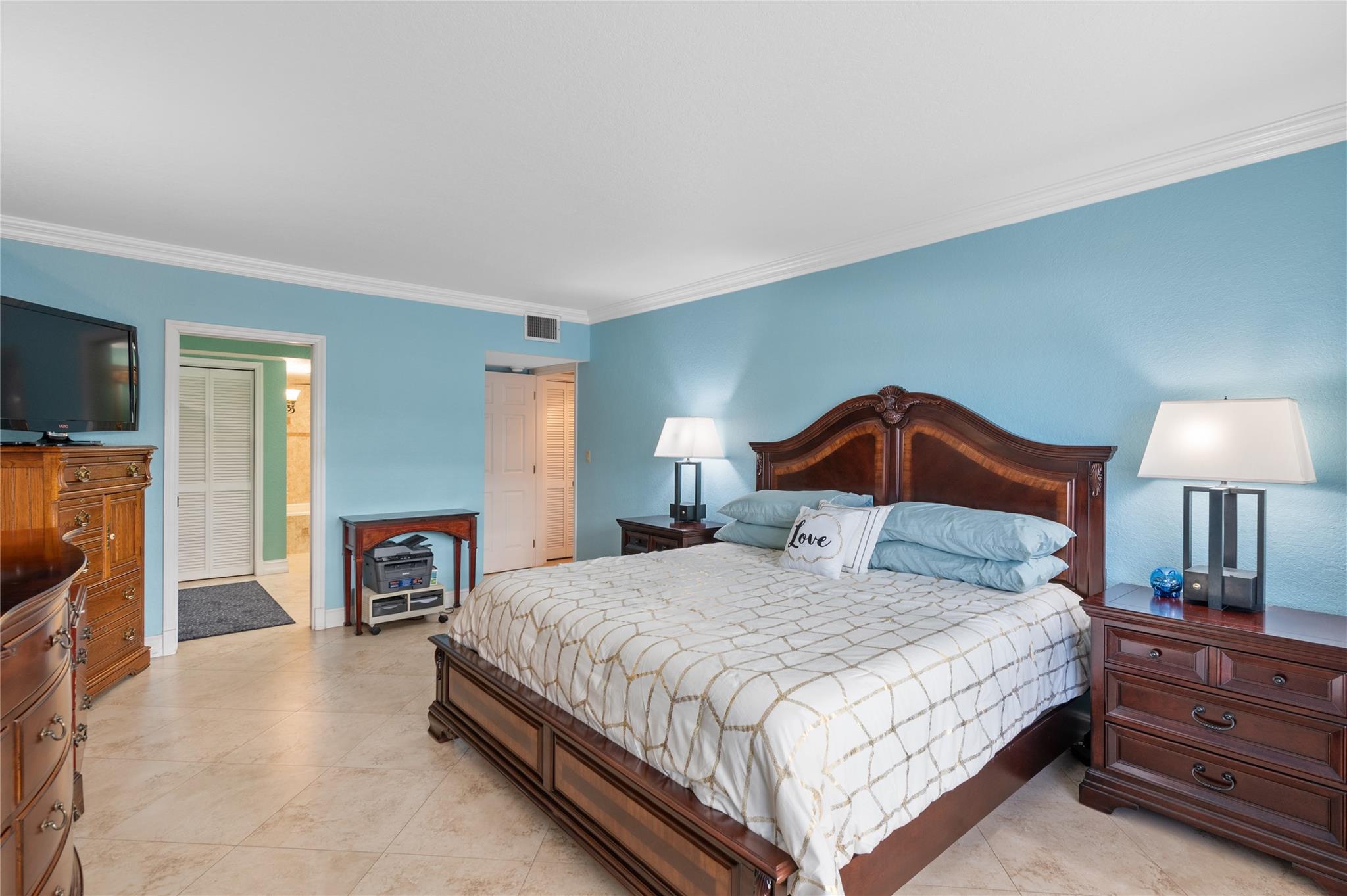 Regency Tower - Residential