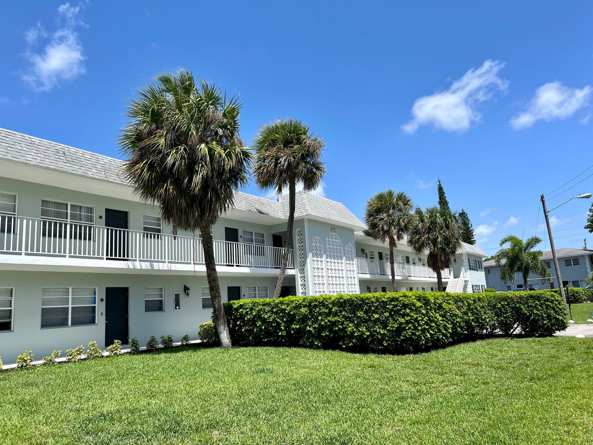 Renovated One Bedroom Apartment Available for Rent!The Del Rio Apartment Homes are located less than a mile away from Downtown Boca, less than two miles away from the beach, and less than three miles from the FAU campus, offering unparalleled access to countless businesses, restaurants, nightlife, and beach activities. This oversized one bedroom apartment has been completely renovated and features brand new floors, an updated kitchen, and new premium appliances. This community also offers free on-site parking, a swimming pool, and laundry facilities on site. Water, sewer, pest control, and waste removal are all included with the unit