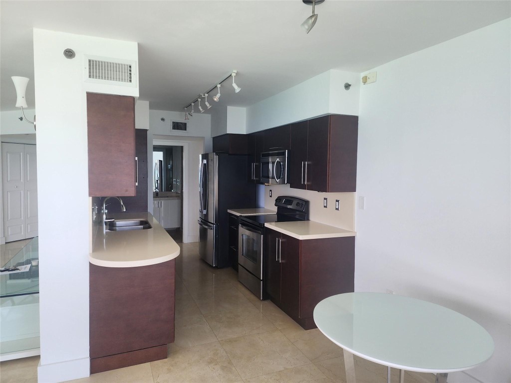 7330 Ocean Terrace 22-B